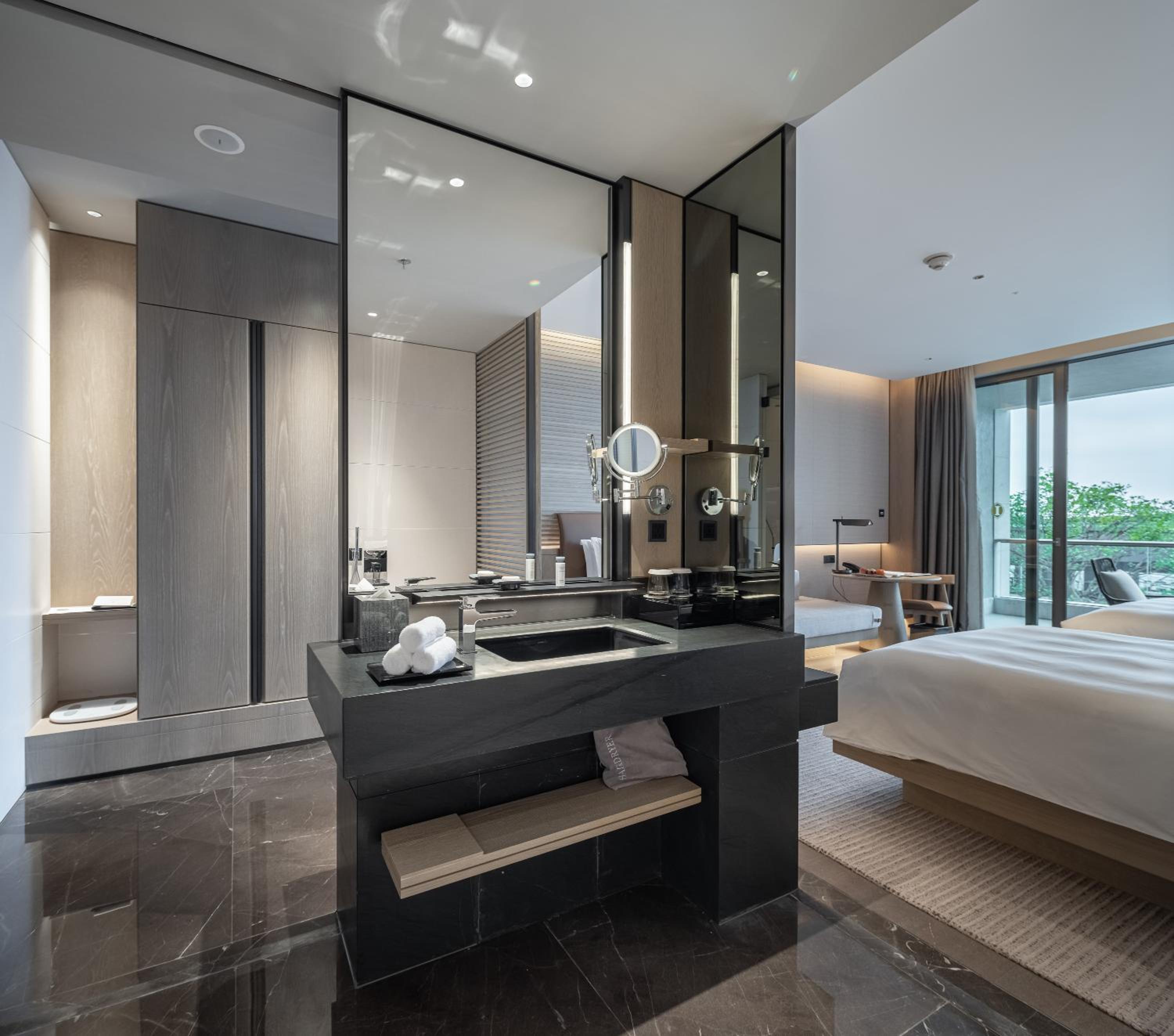 Classic Club Twin Room with Ocean View