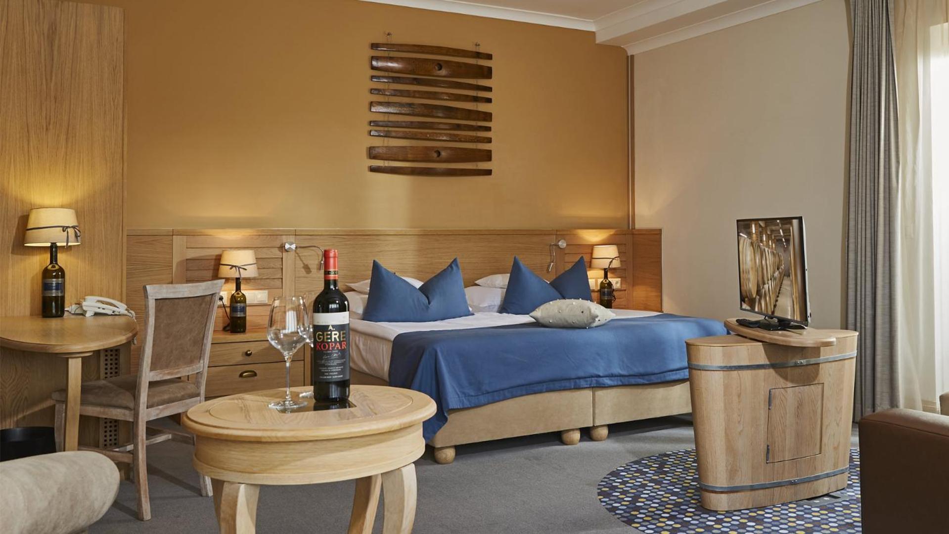 Double Room with Balcony photo 2