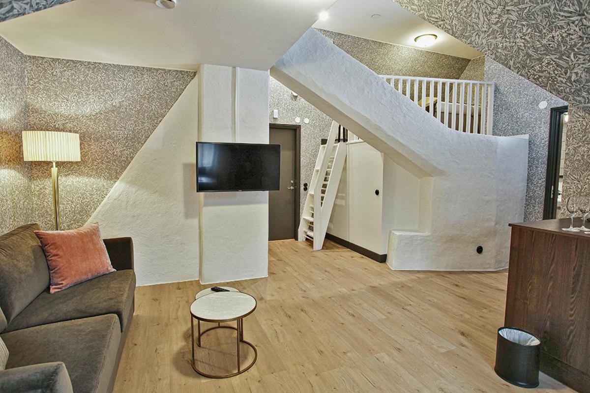 Junior Suite - Photo 1