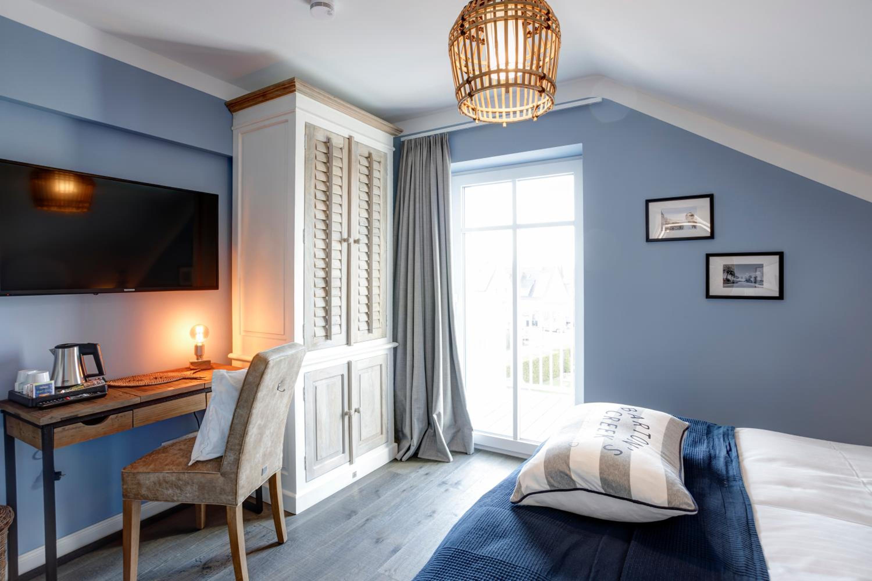 Double Room with Balcony photo 2