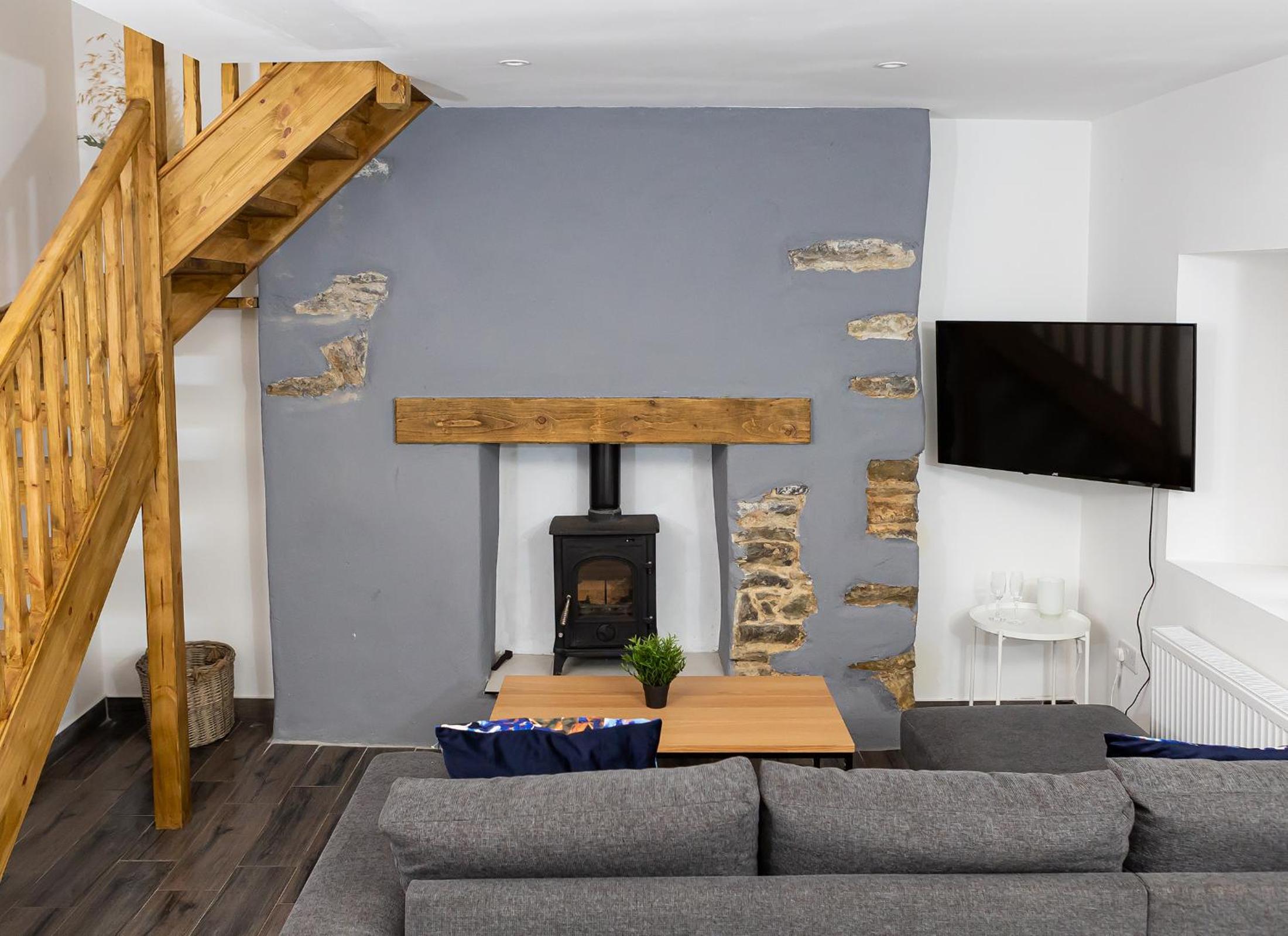 One-Bedroom House photo 1