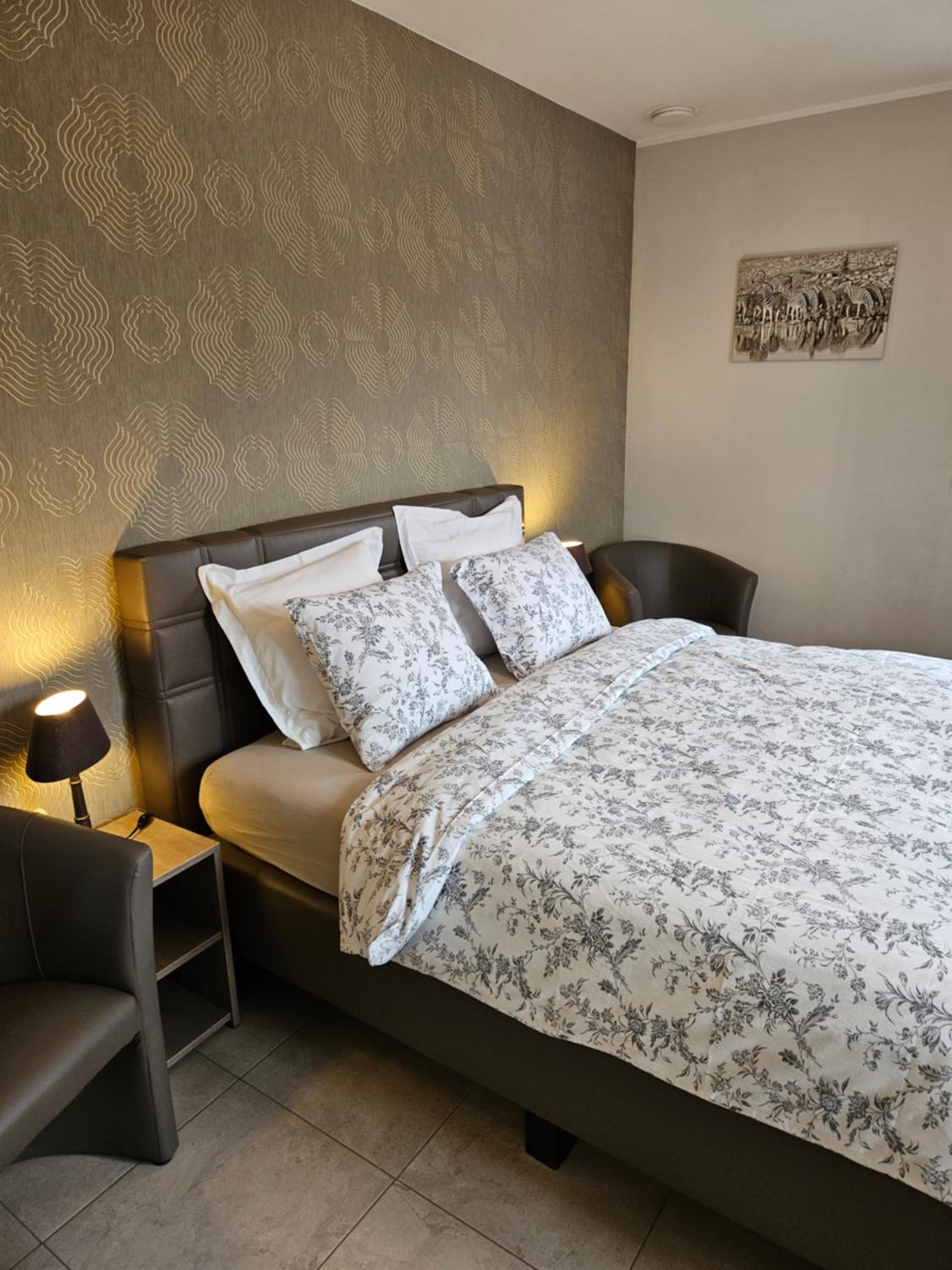 Double Room with Private Bathroom photo 1