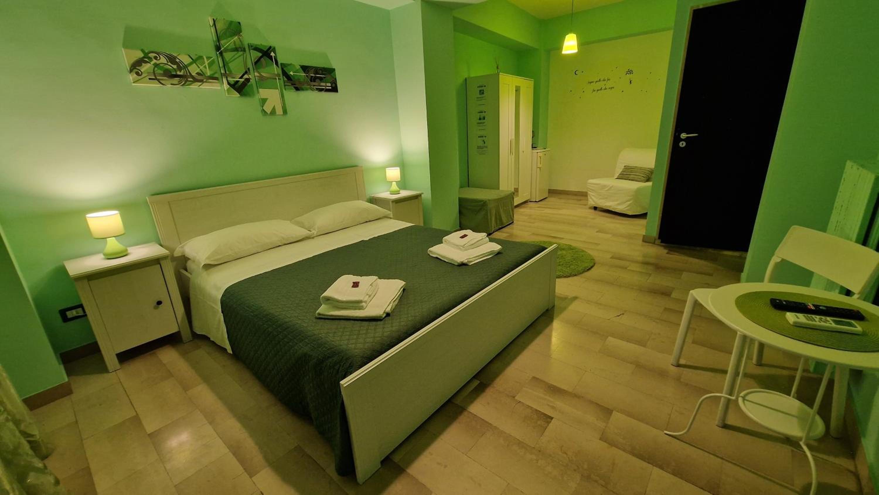 Deluxe Room with Private Bathroom photo 1