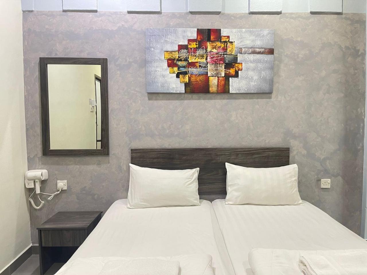Deluxe Family Suite photo 2