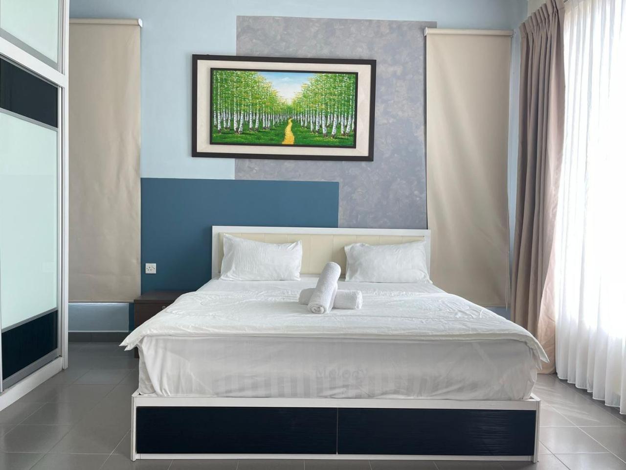Deluxe Family Suite photo 3