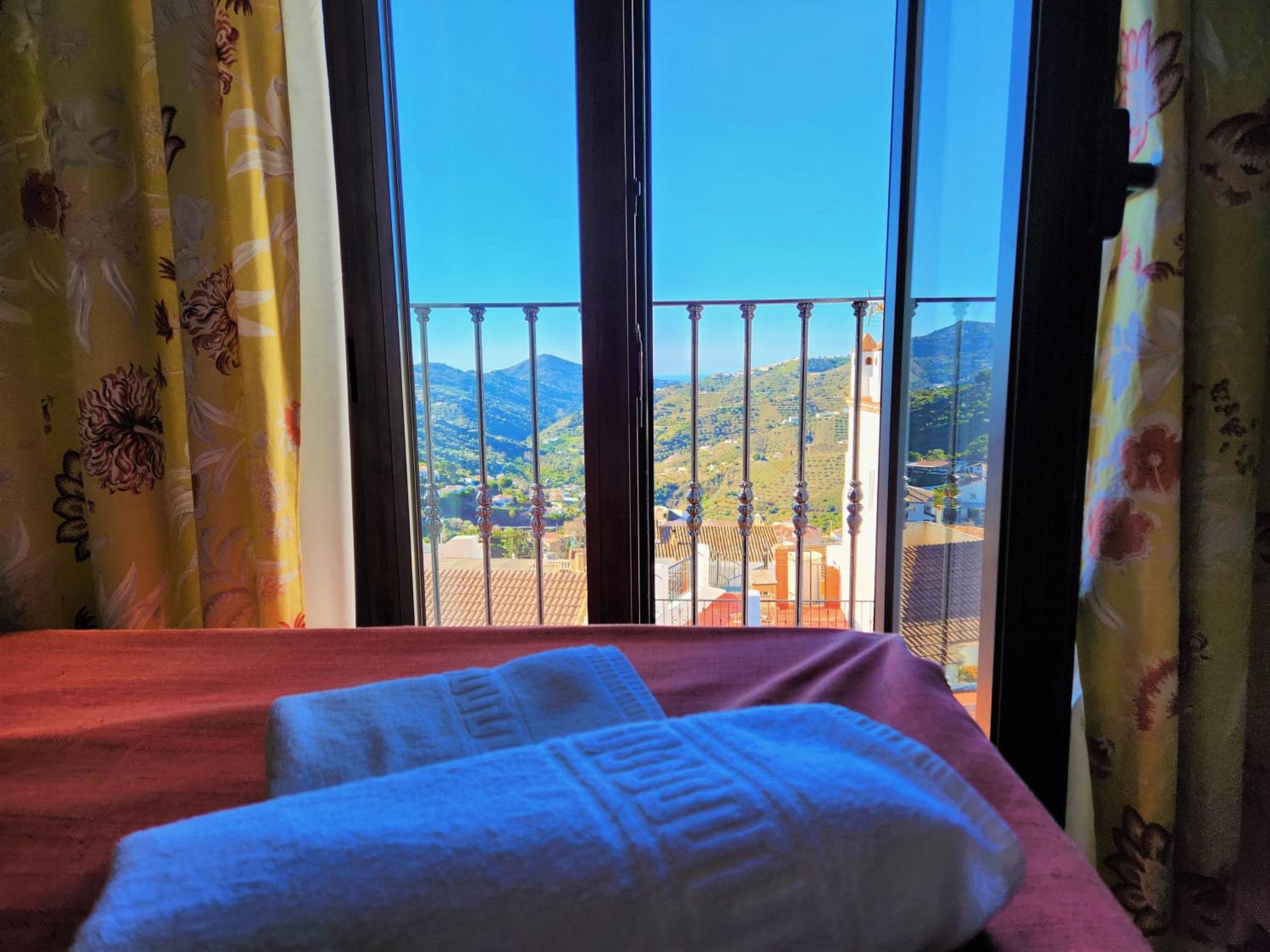Superior Double or Twin Room - Photo 4