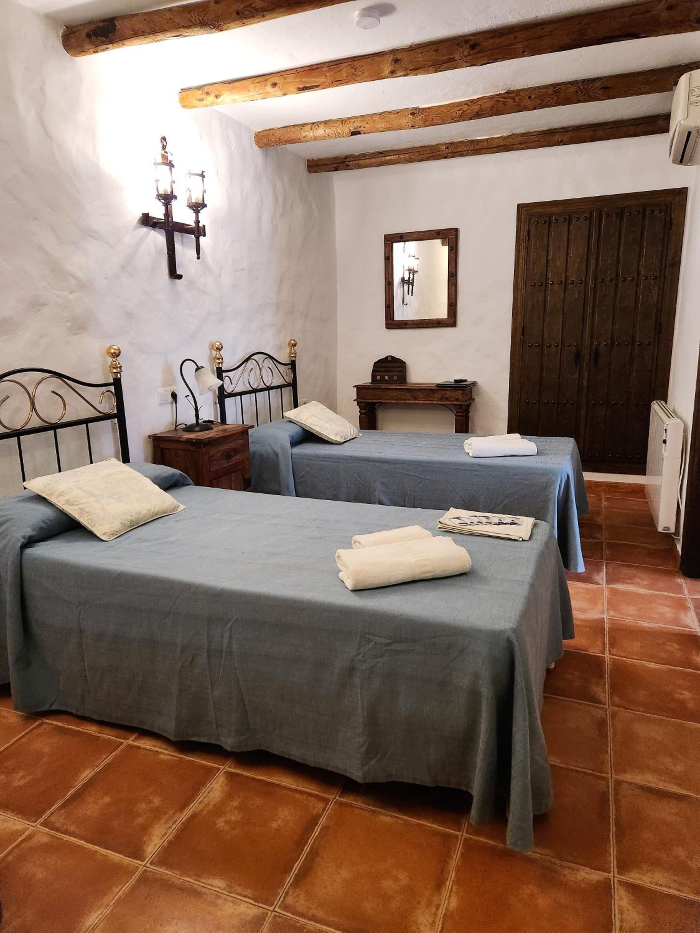 Triple Room - Photo 2