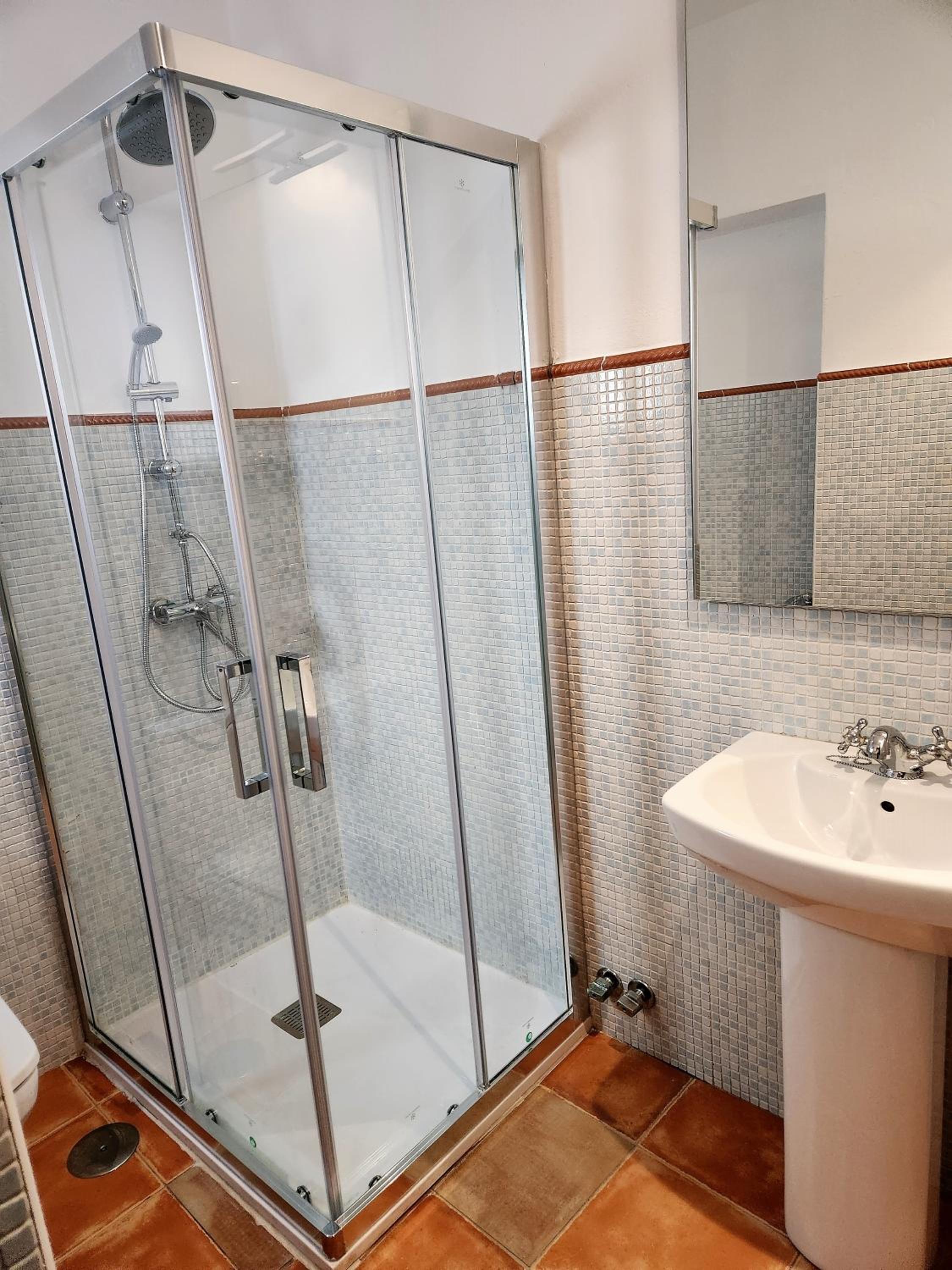 Triple Room - Photo 5