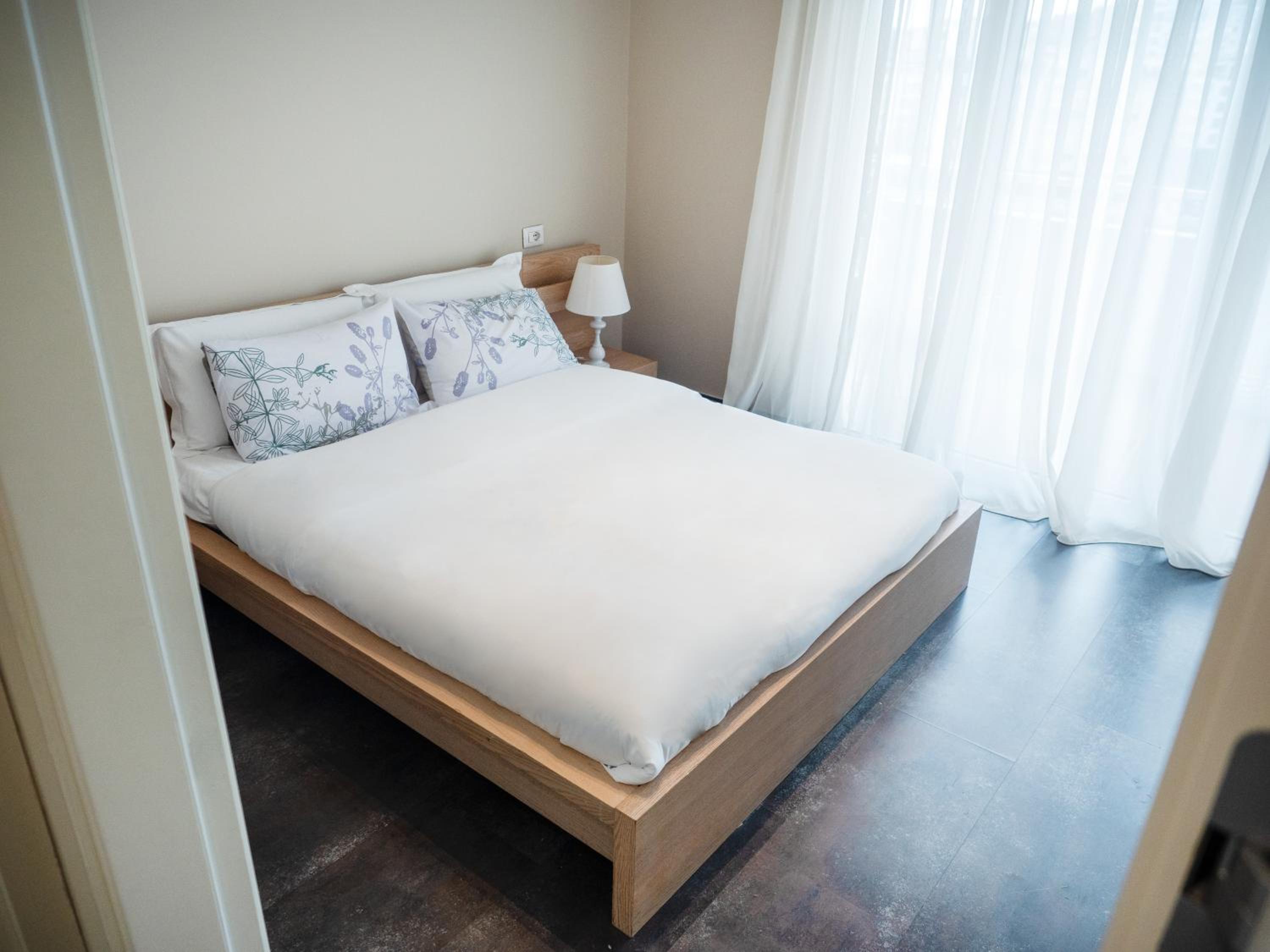 Apartment with Lake View photo 3