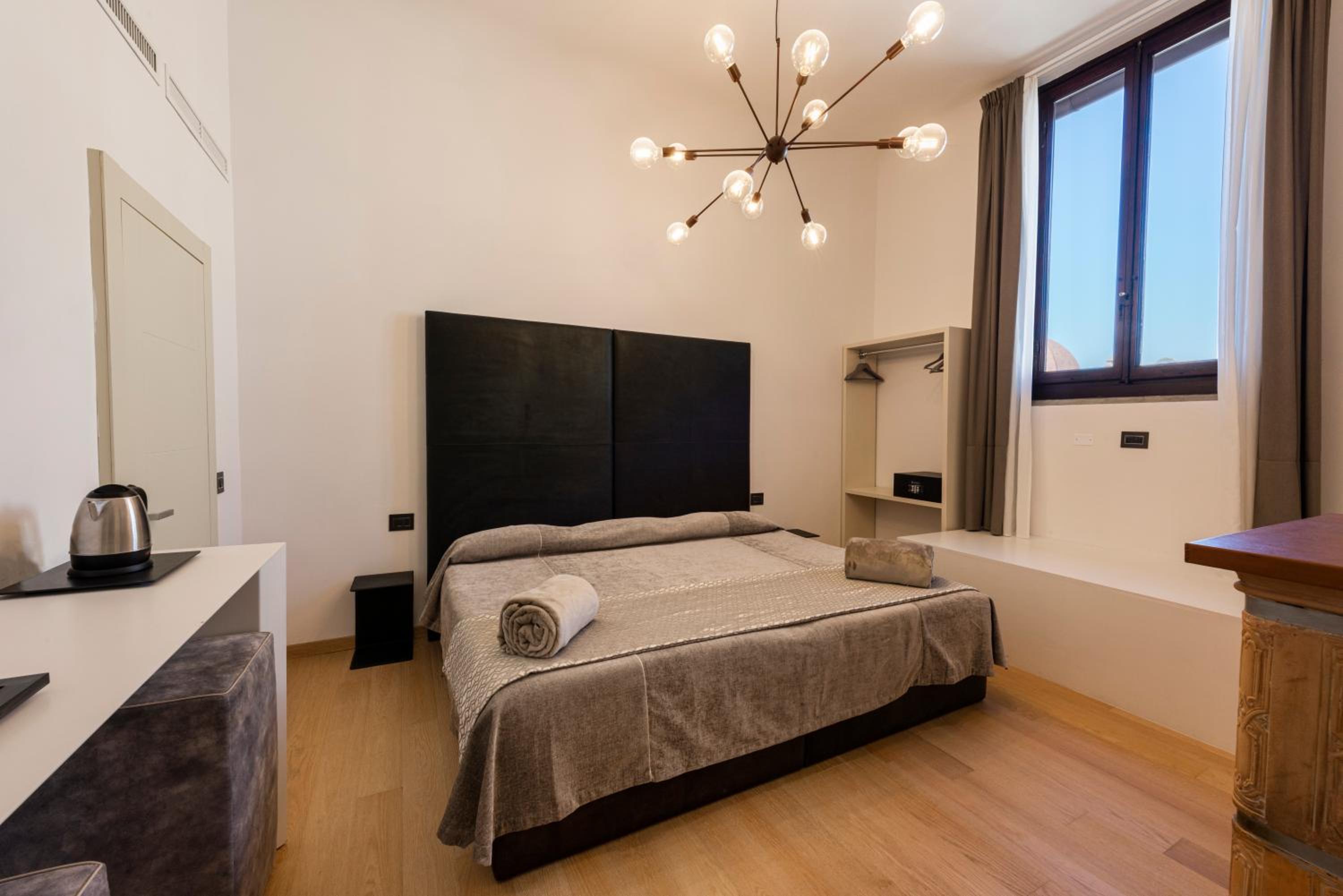 Double or Twin Room with Duomo view