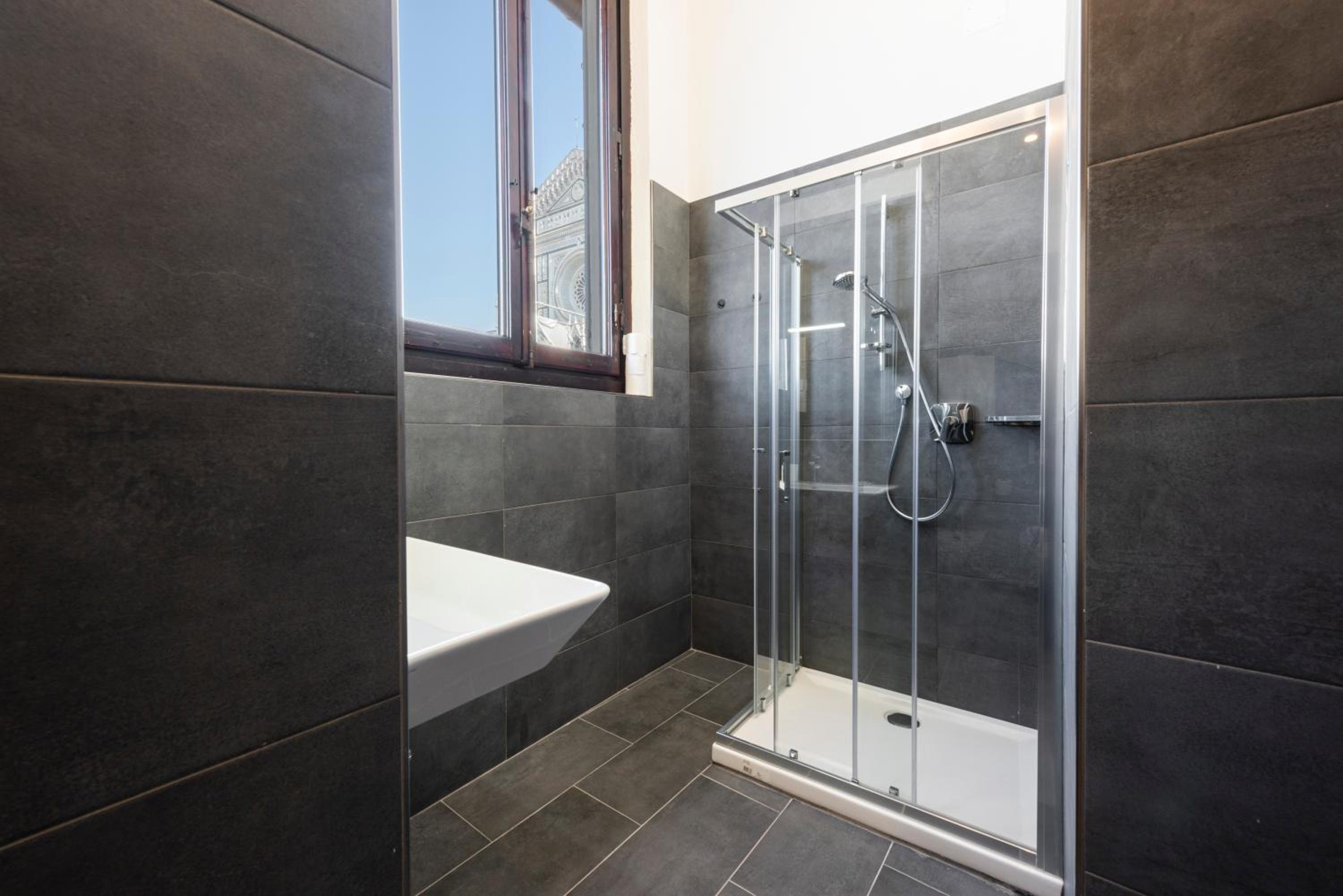 Double or Twin Room with Duomo view thumbnail 6