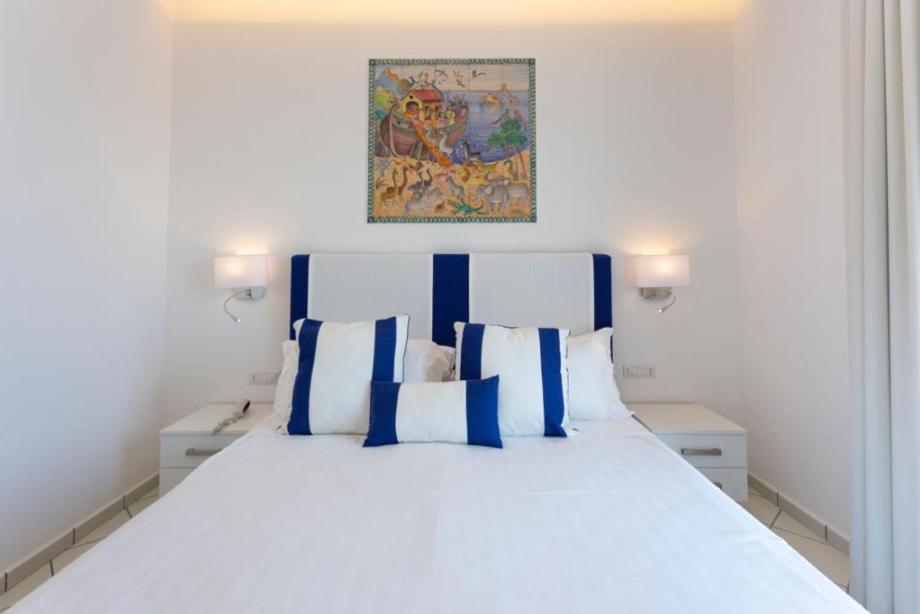 Double Room with Sea View photo 2