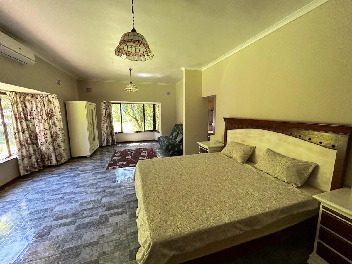 Four-Bedroom House photo 1