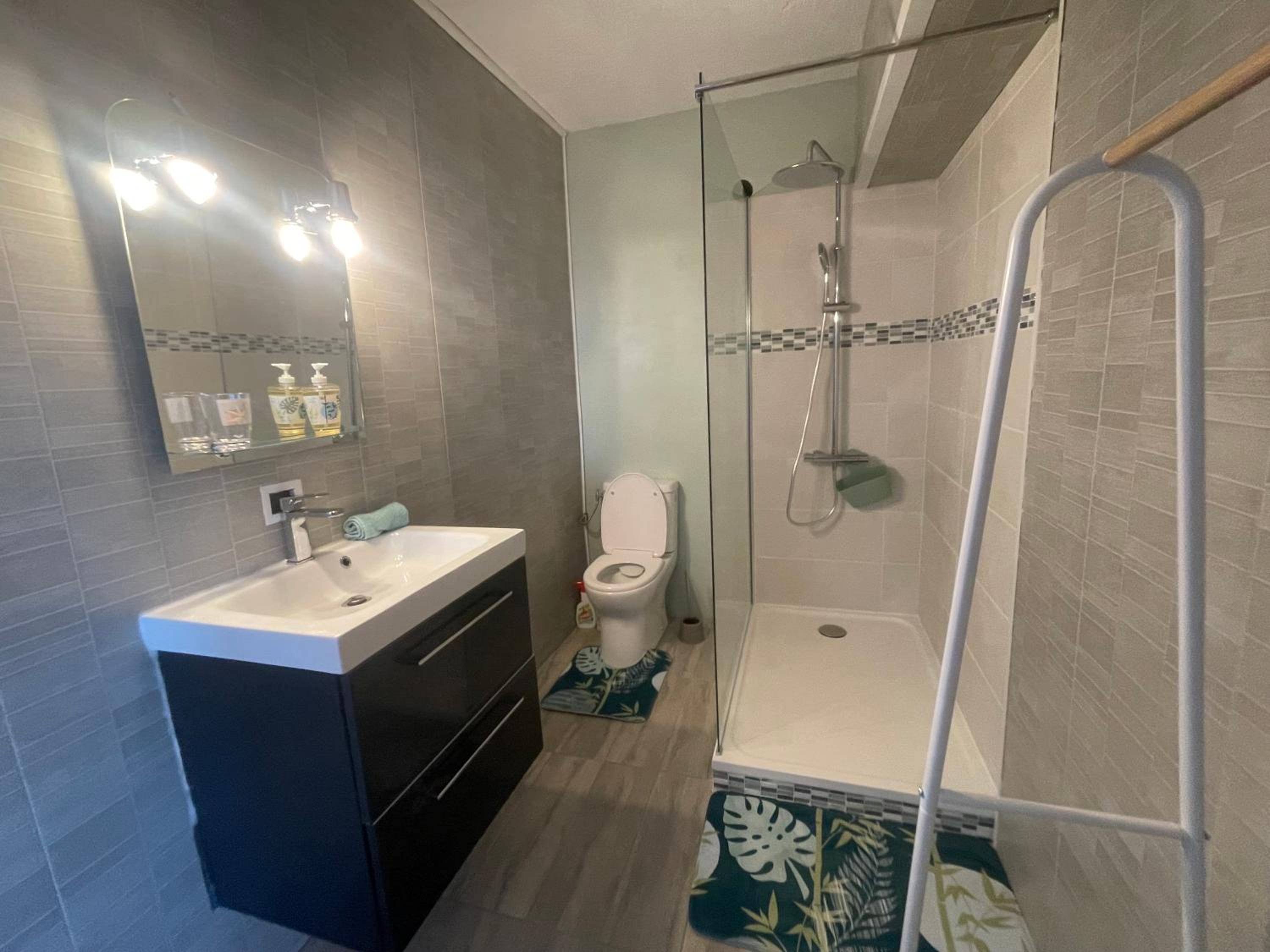 Double Room with Sea View - Photo 7