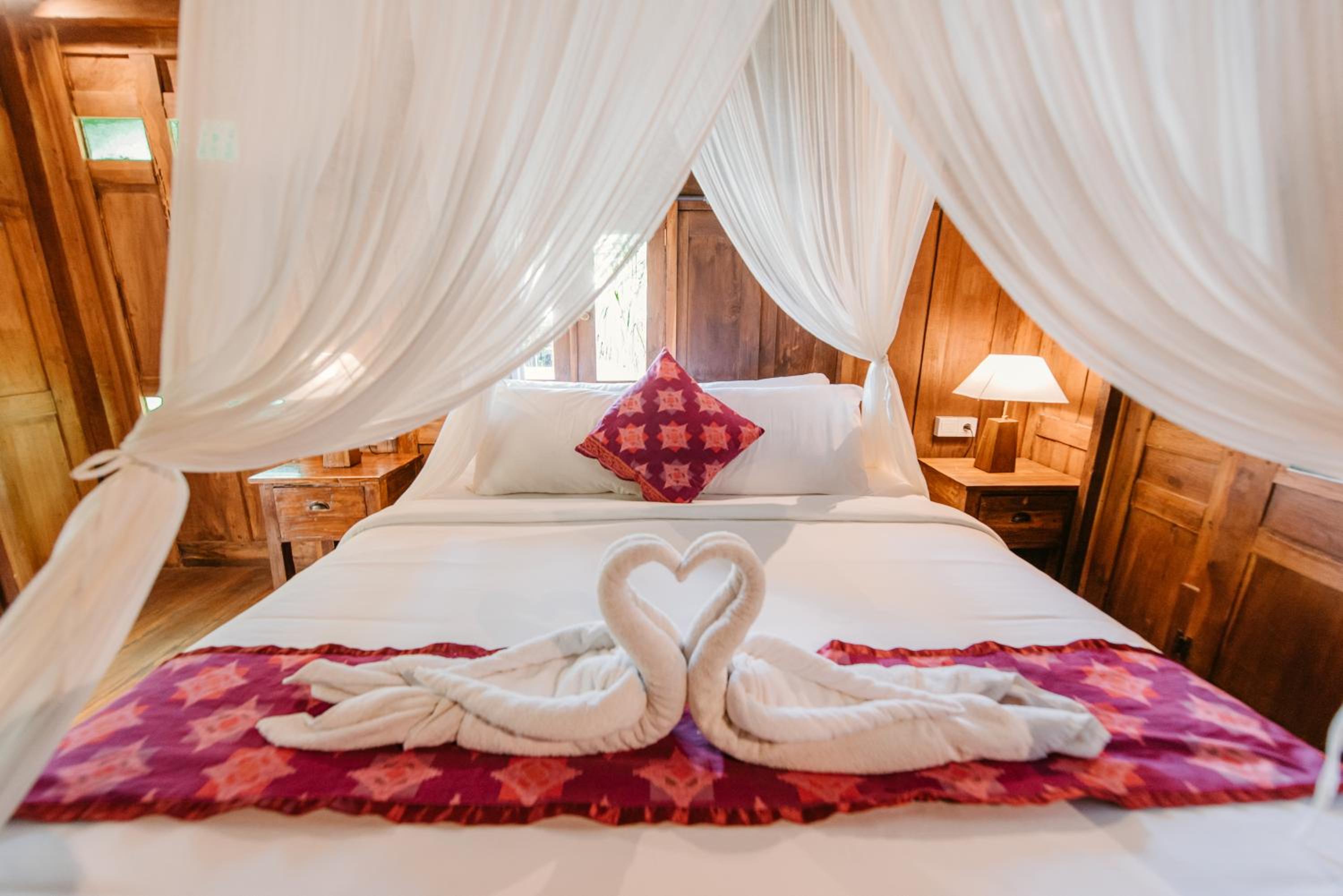 Deluxe Double Room (2 Adults + 1 Child) photo 3