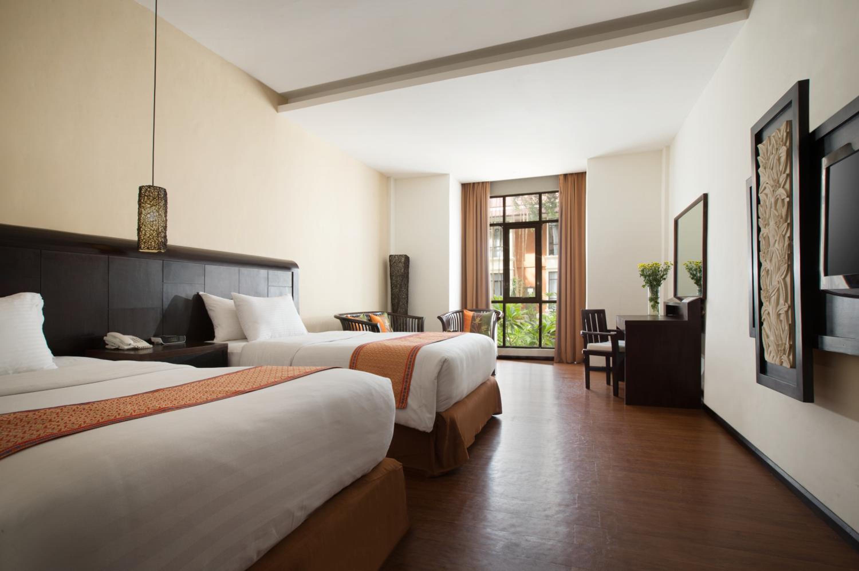 Deluxe Twin Room with Garden View - Smoking photo 2