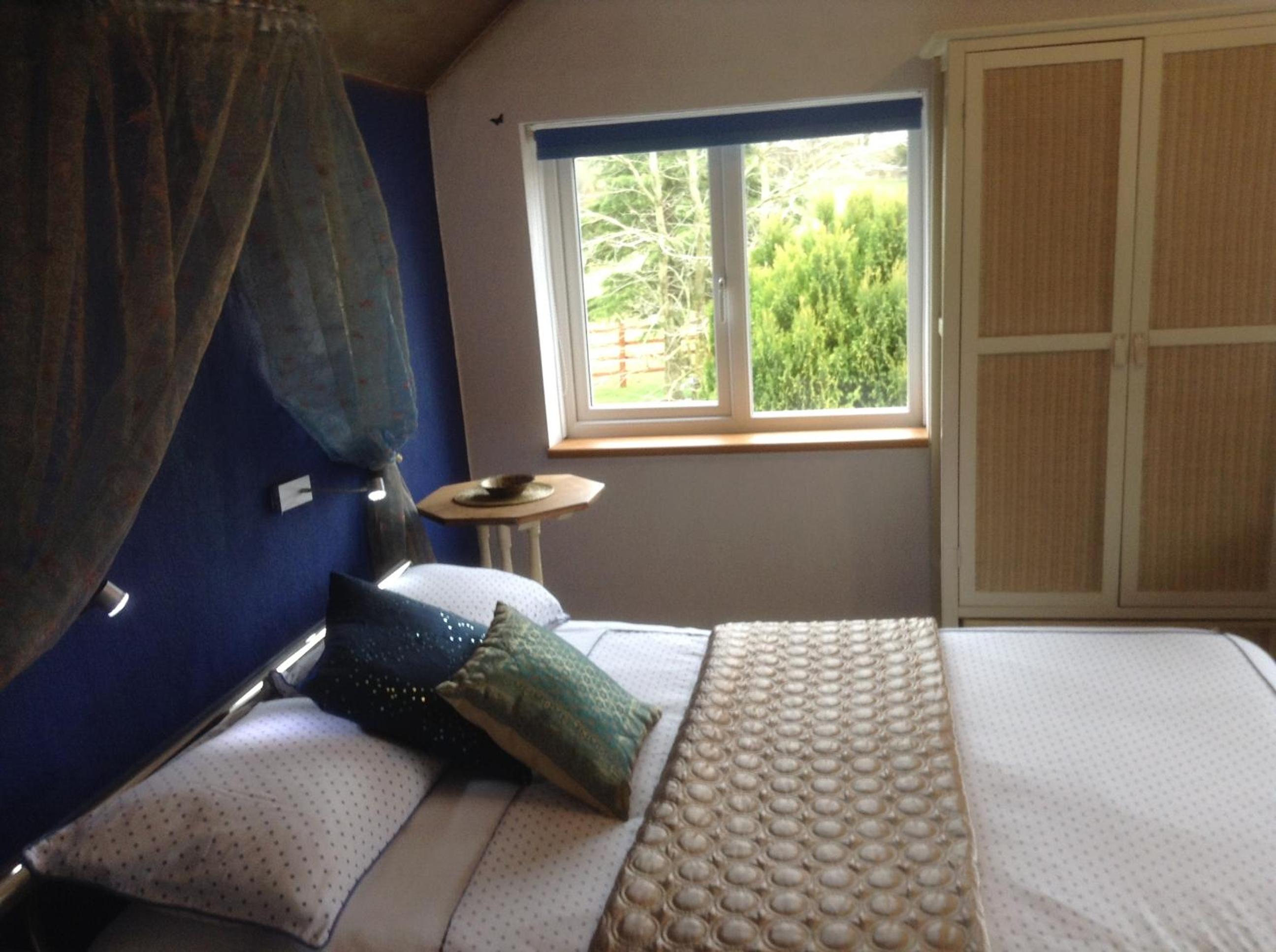 Large Double Room photo 3