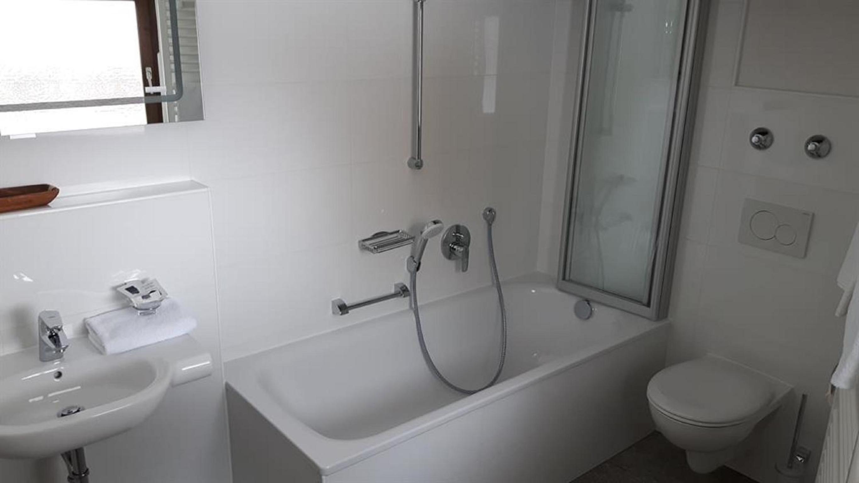 Large Double Room photo 2