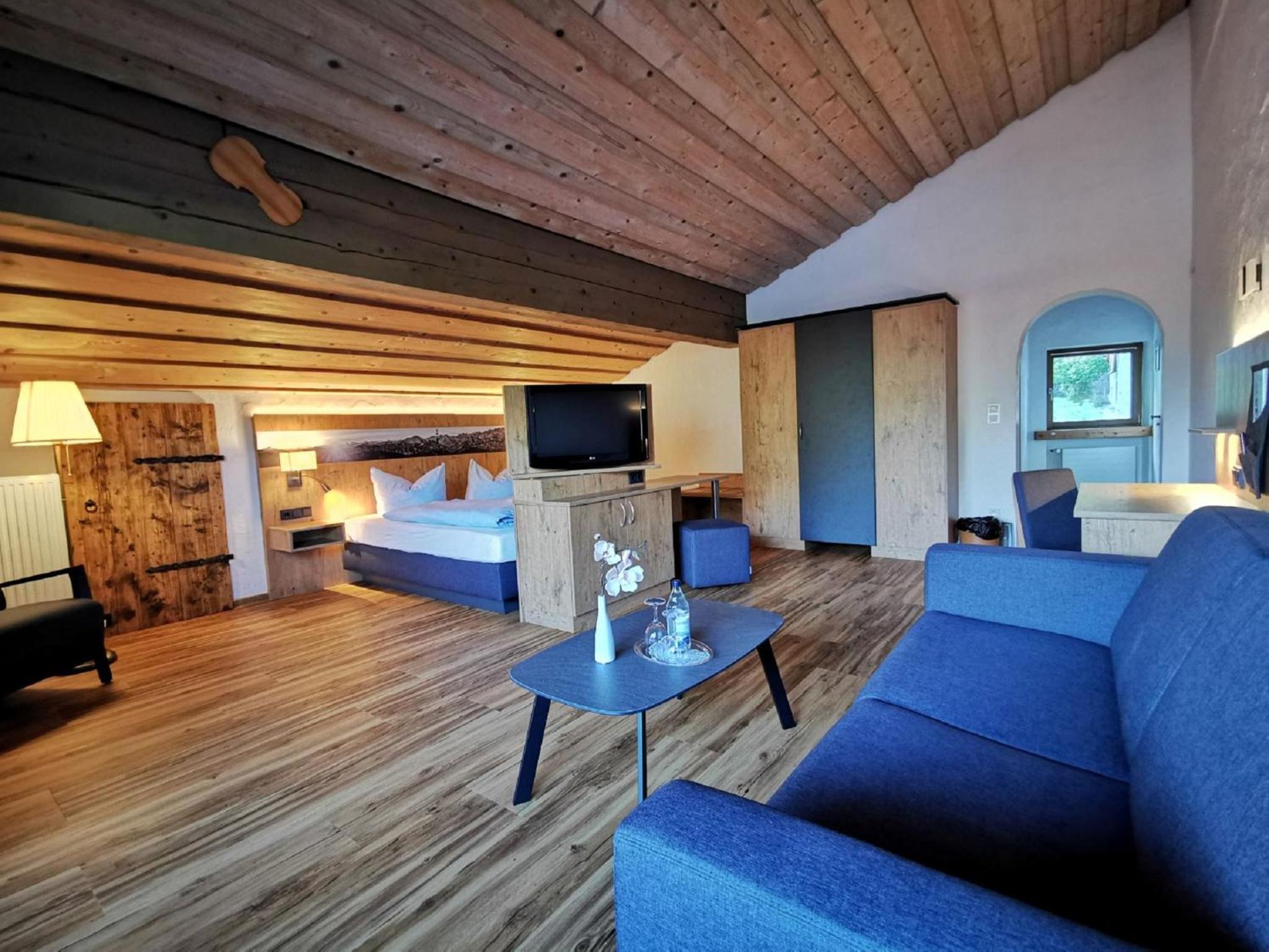 Large Double Room photo 1