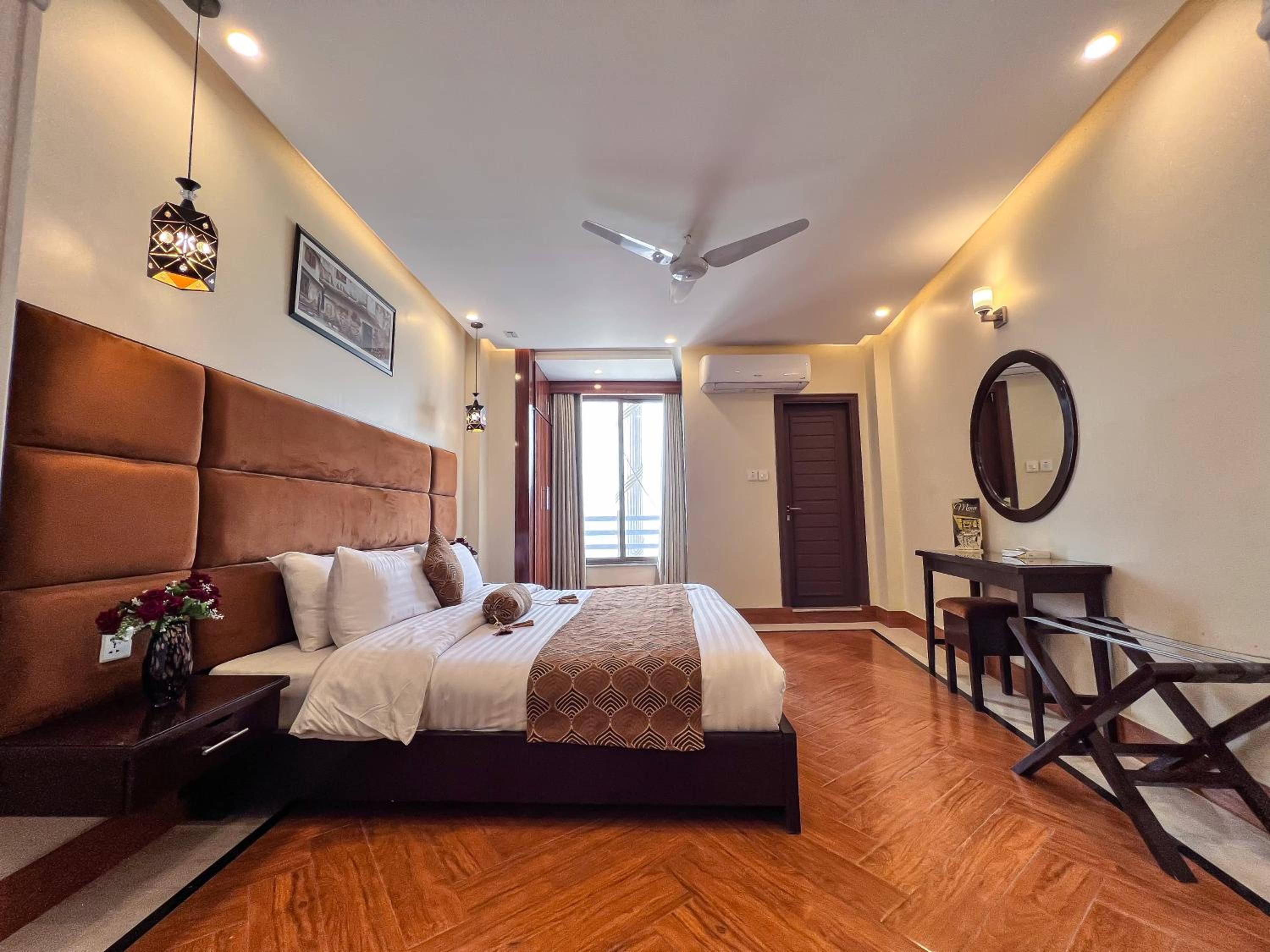 Deluxe Double Room with Balcony