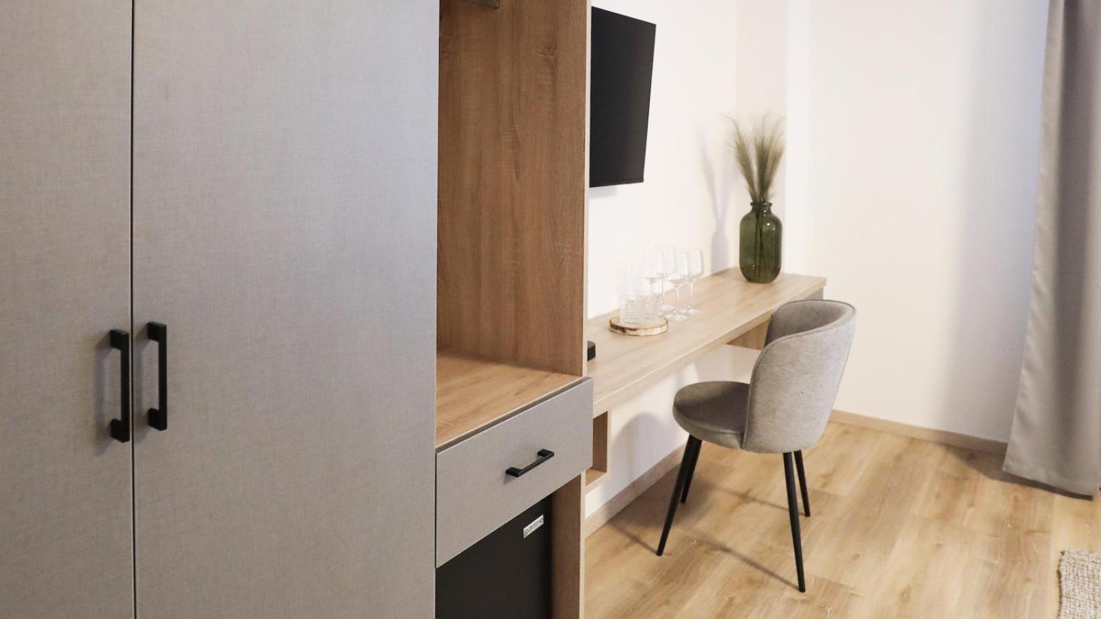 Standard Twin Room photo 2
