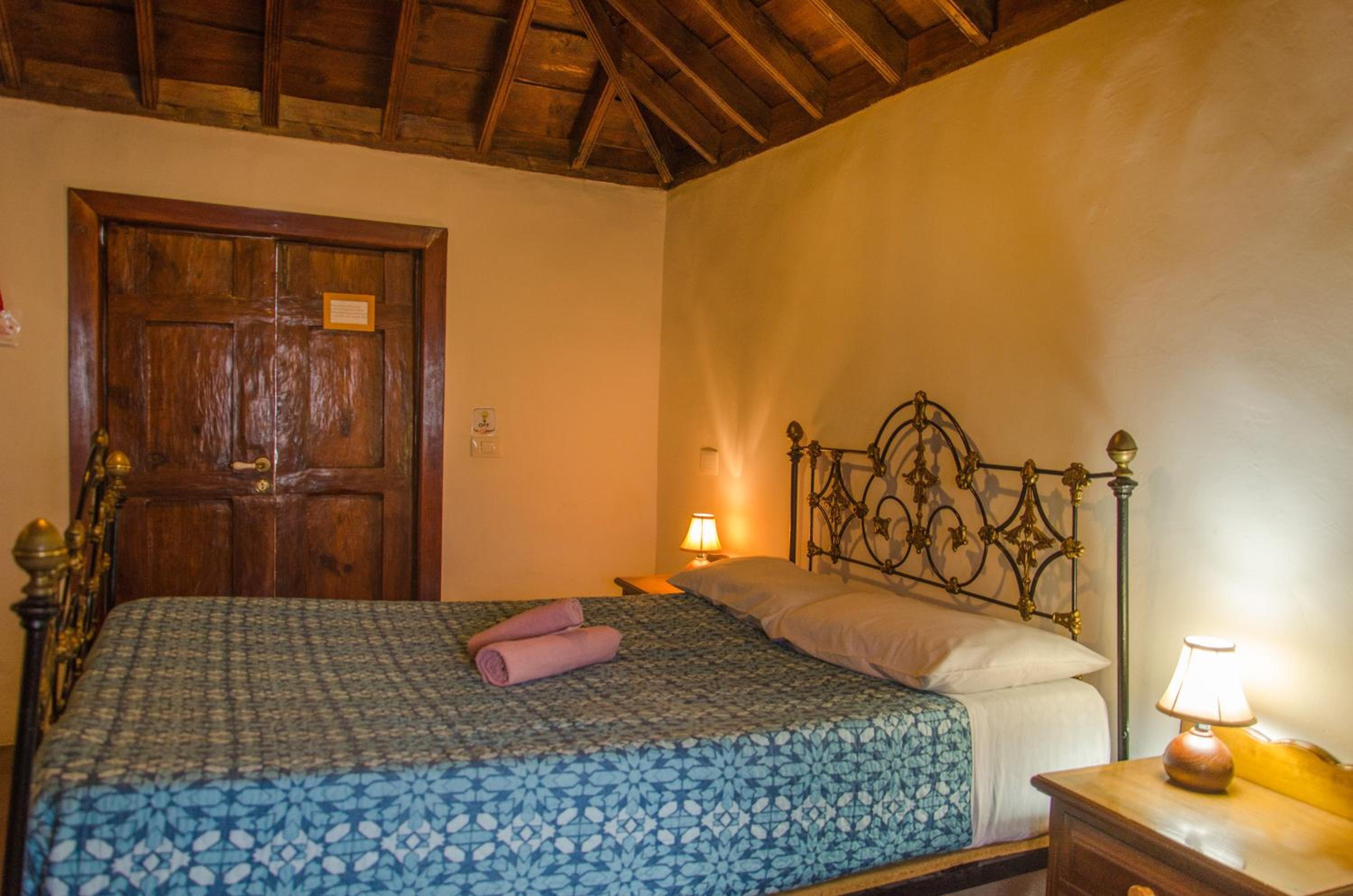 Small Double Room - Photo 4