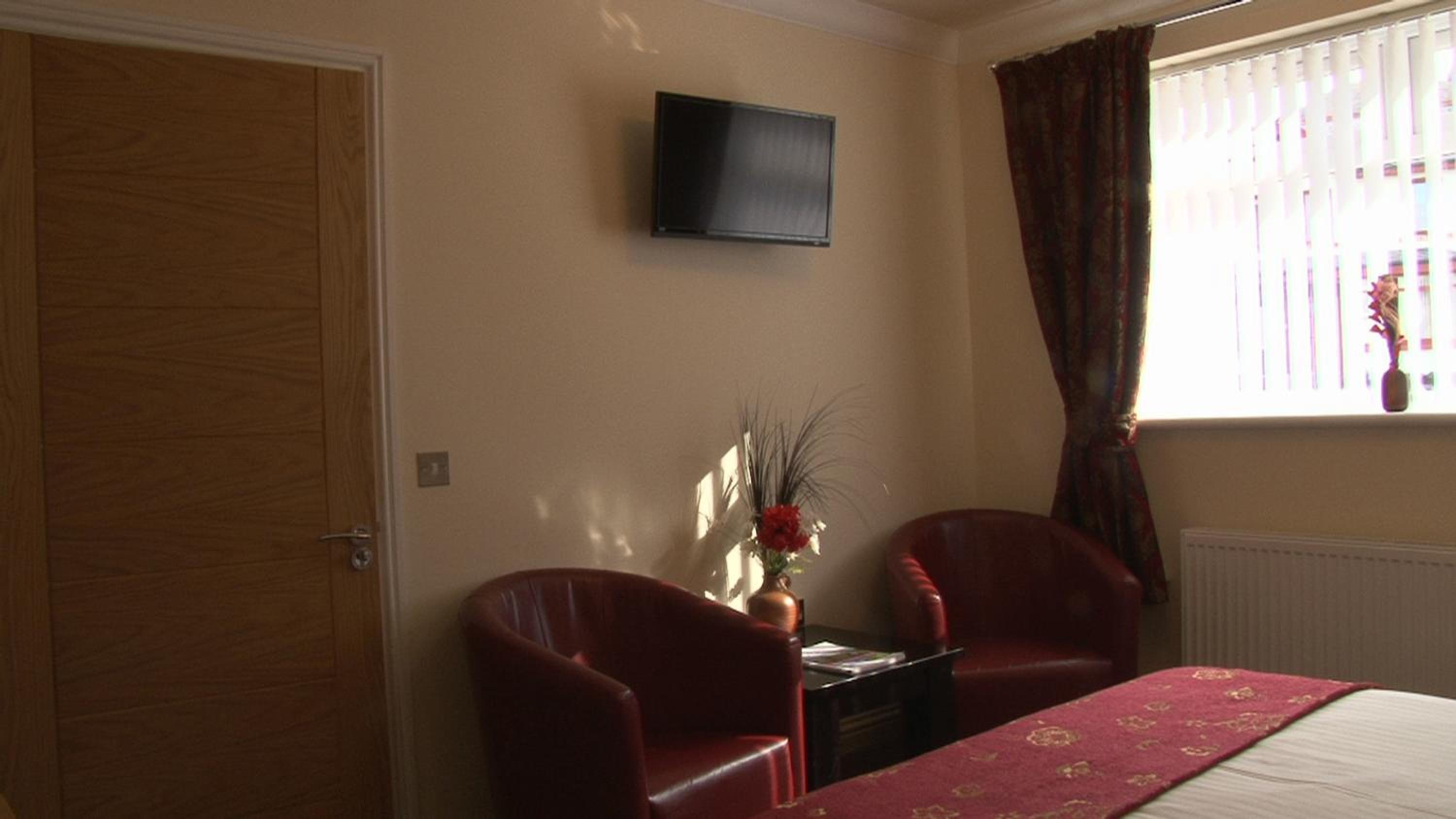 Double Room - Photo 3