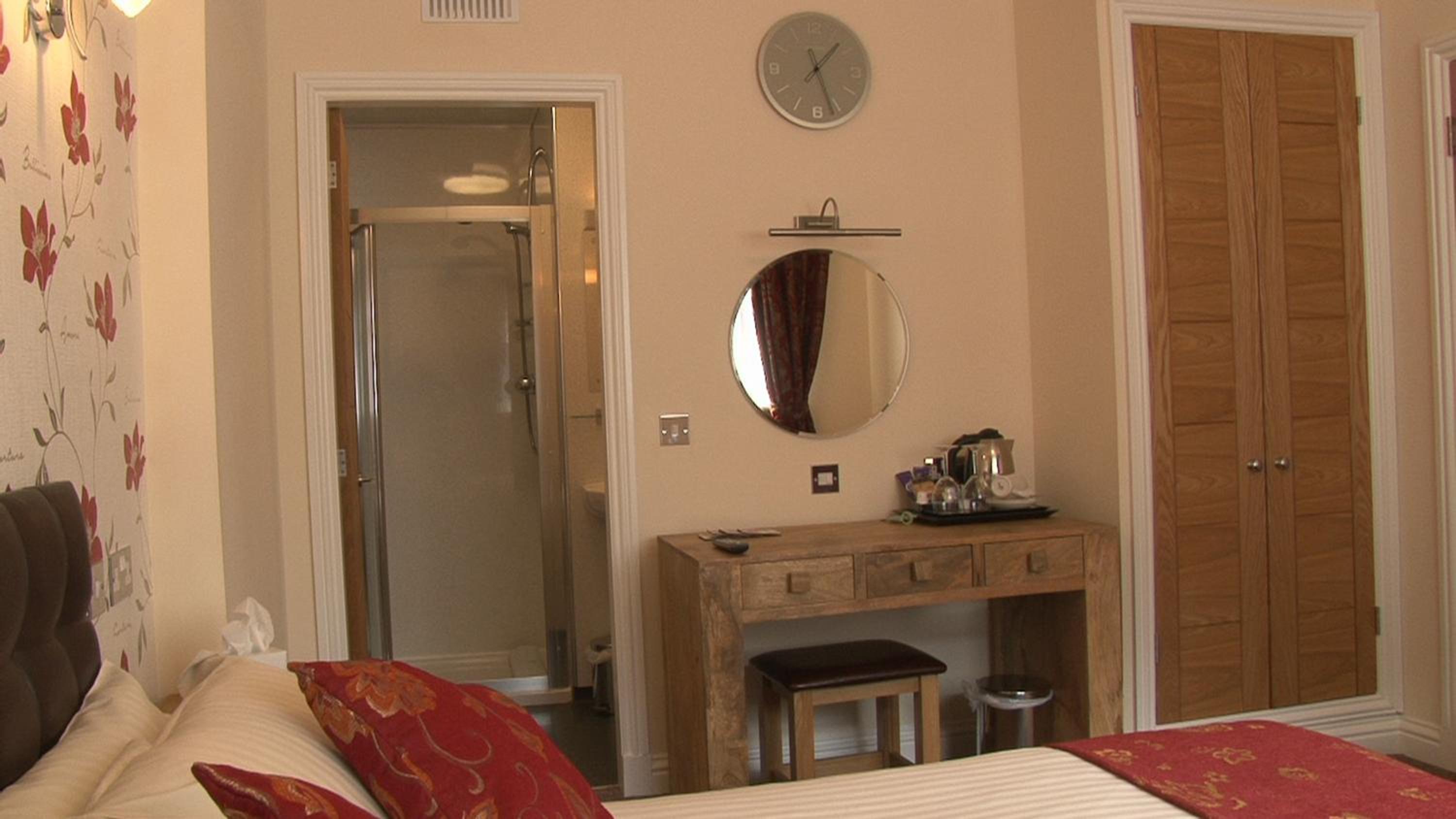 Double Room - Photo 2