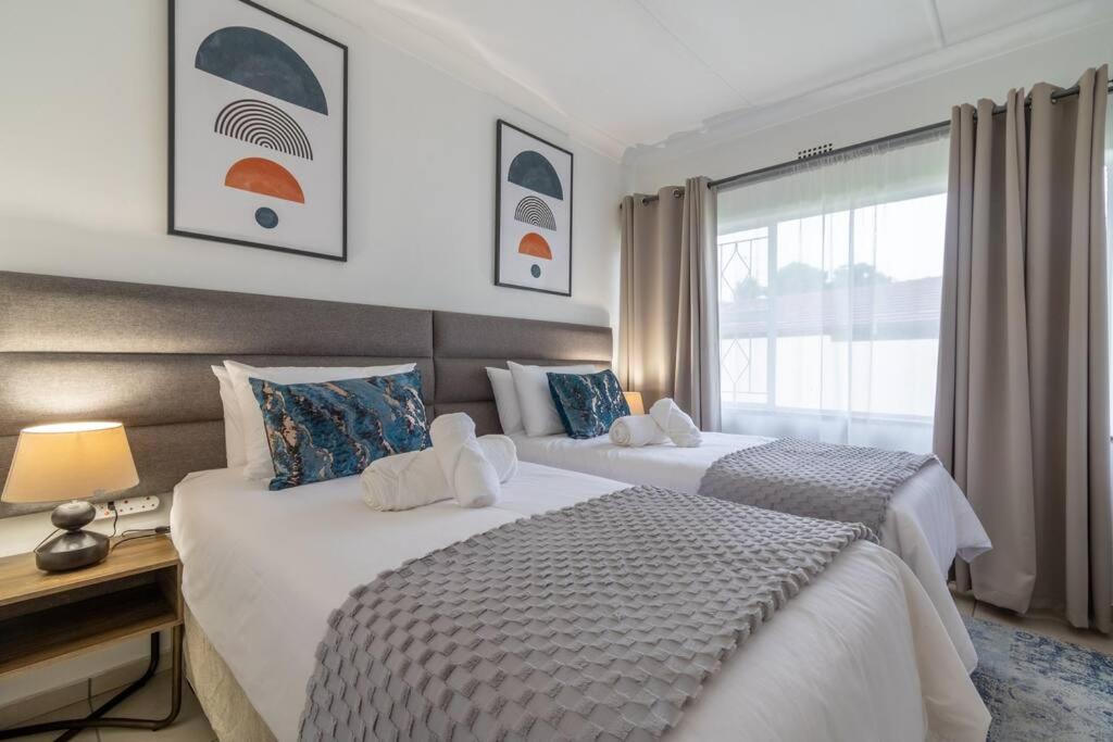 Three-Bedroom Villa photo 1
