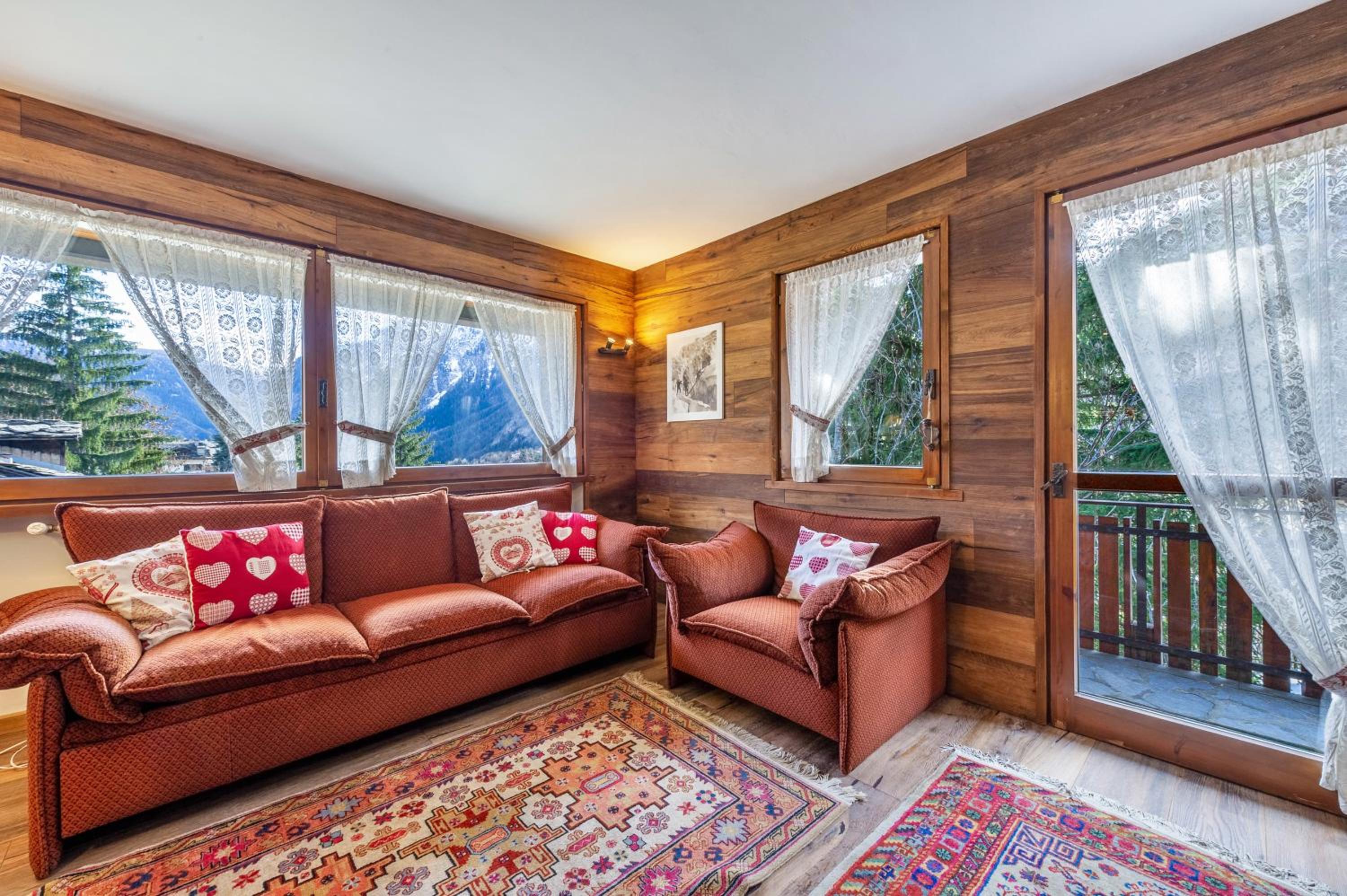 Two-Bedroom Deluxe Apartment with Garden View