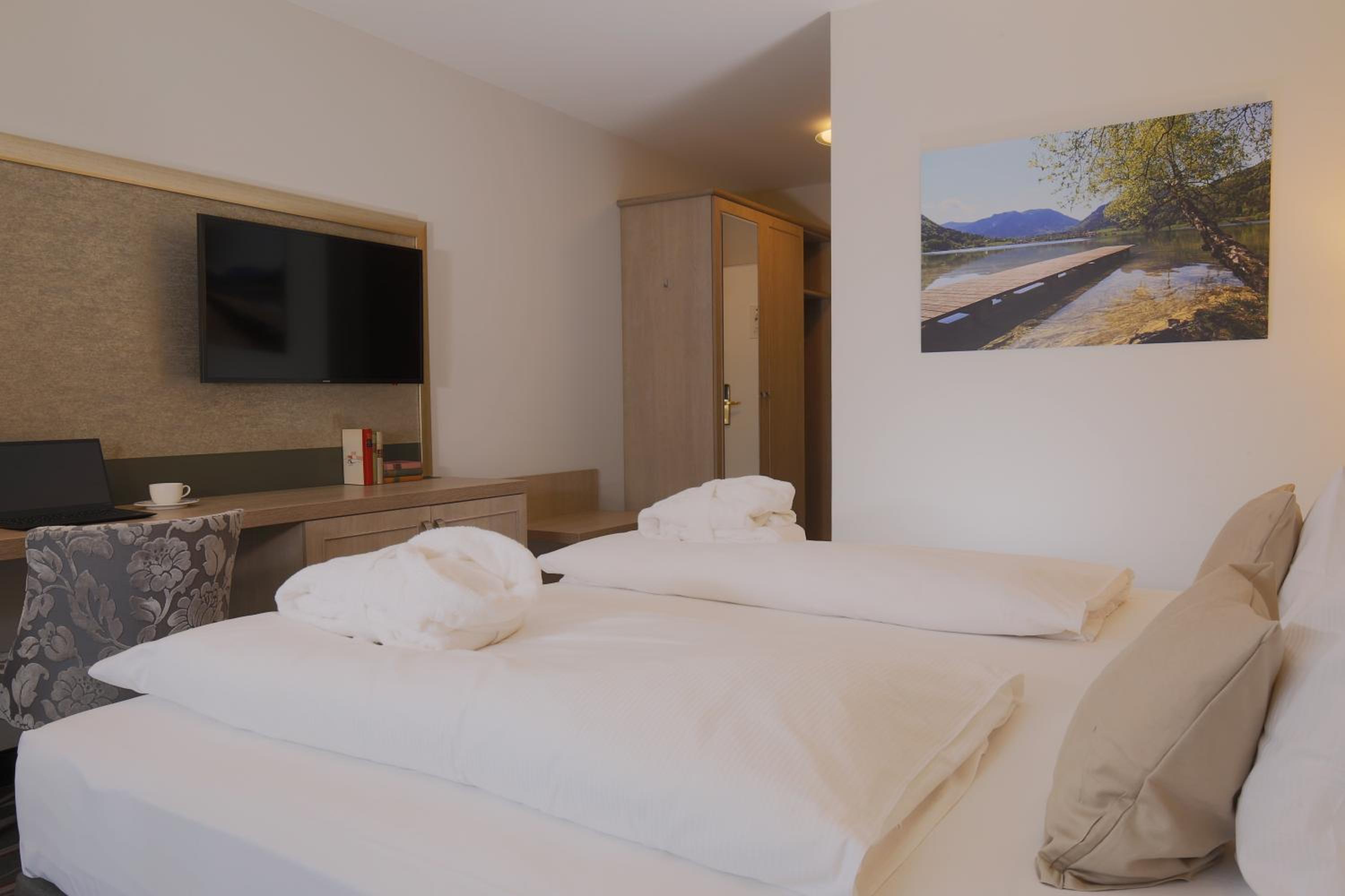 Comfort Room with Balcony or Terrace - Photo 2