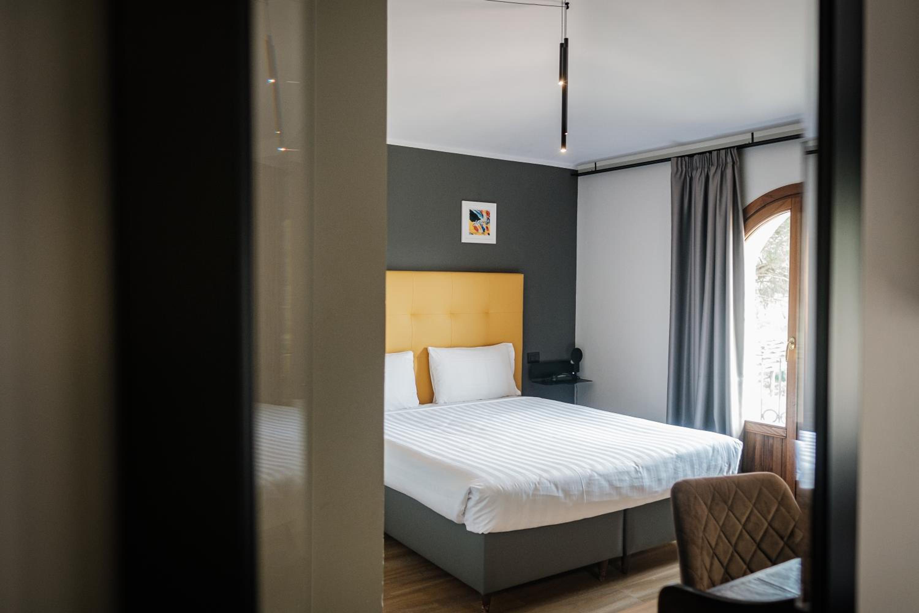 Classic Double or Twin Room - Photo 5