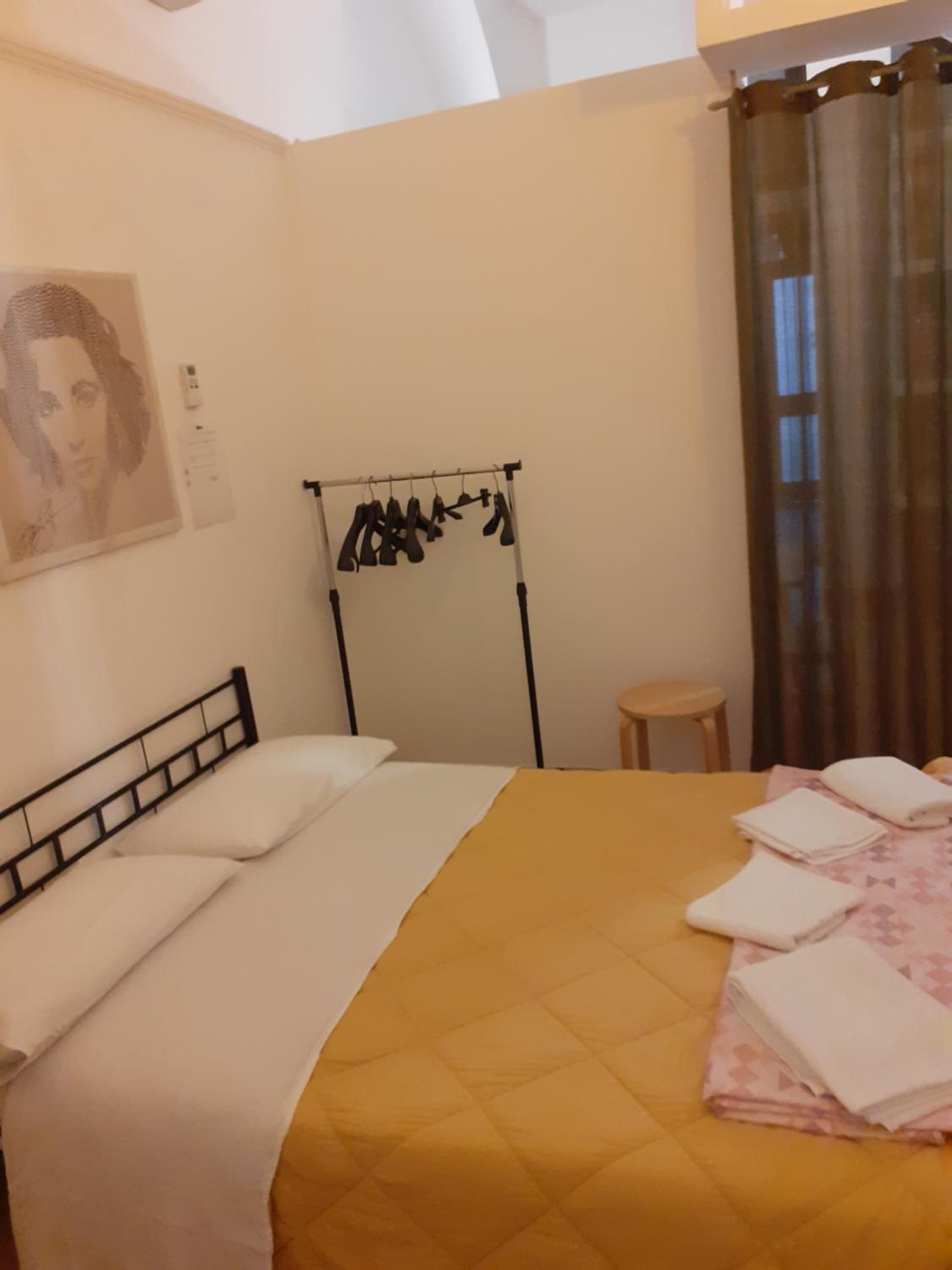 Deluxe Studio