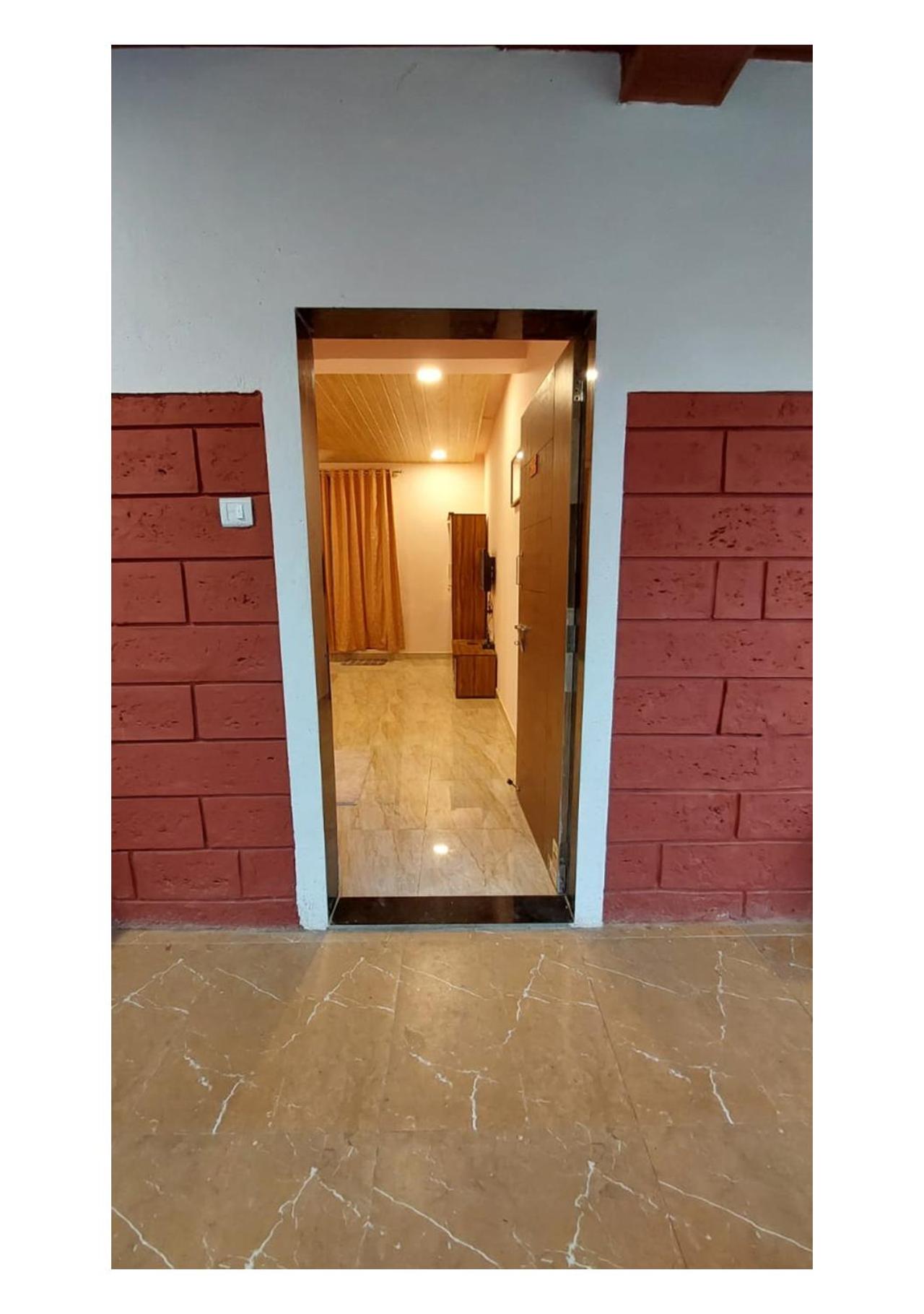 Deluxe Room - Photo 2