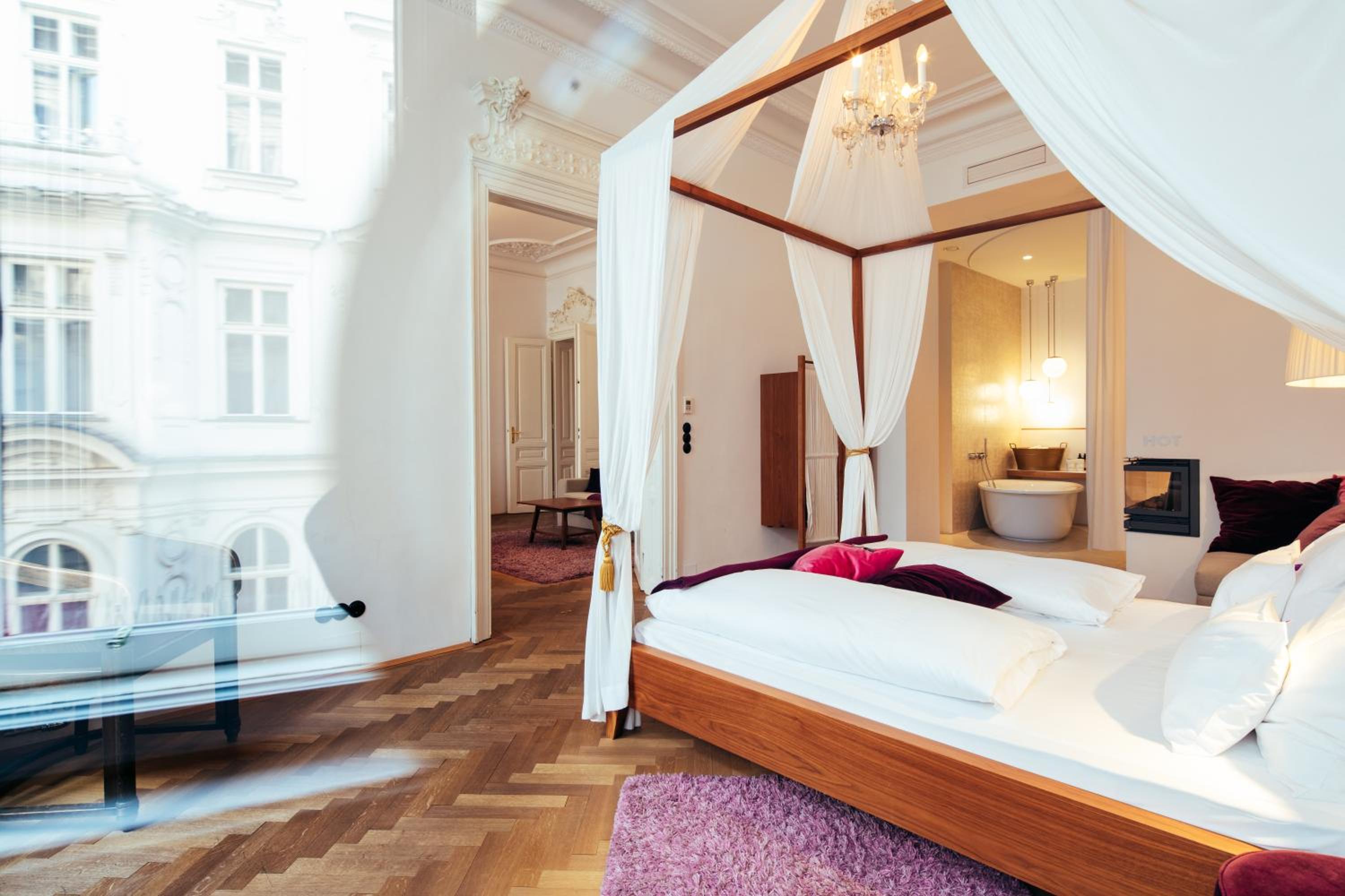 Luxury Suite