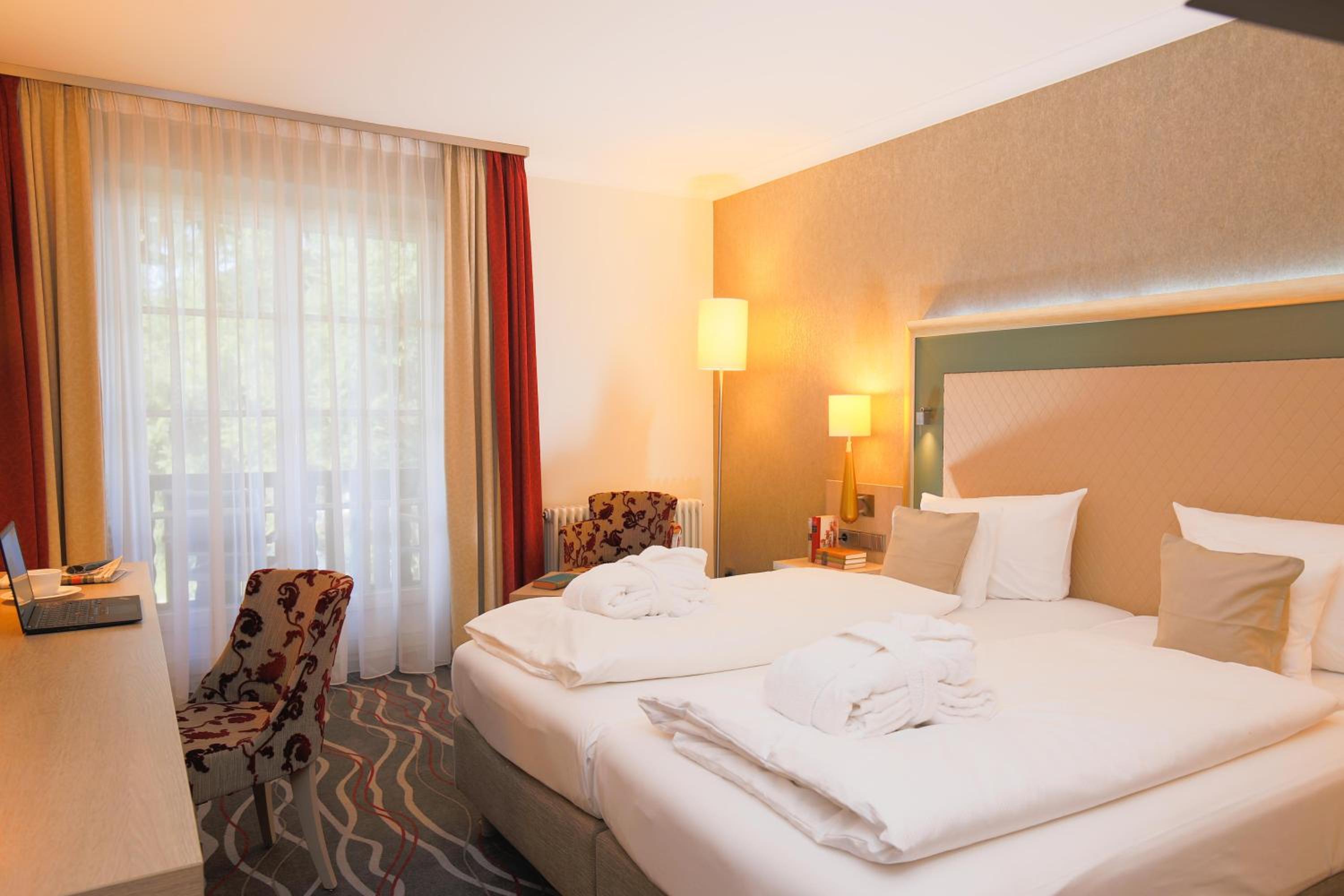 Superior Room with Air Conditioning and Balcony or Terrace - Photo 5