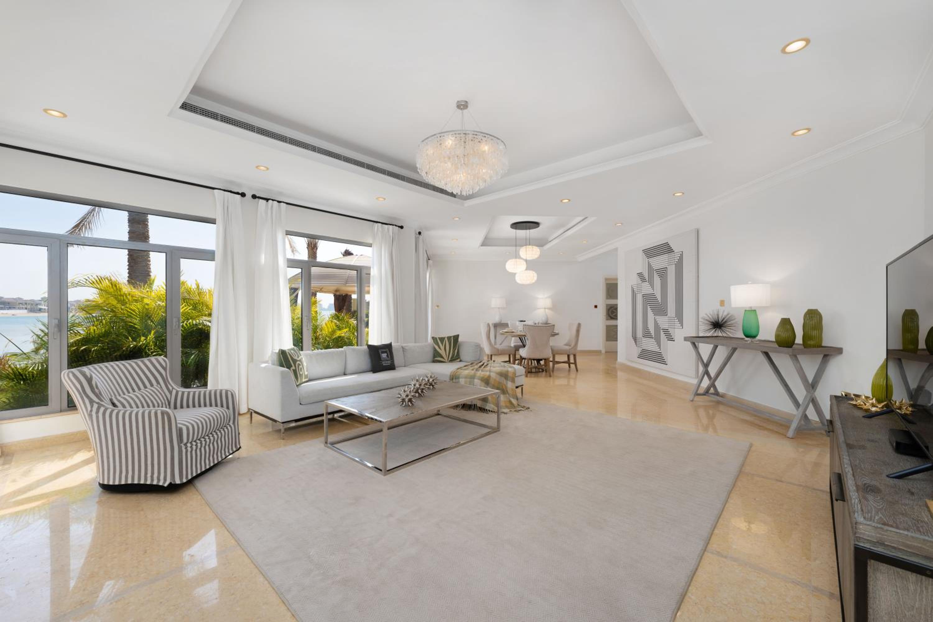 Villa photo 3