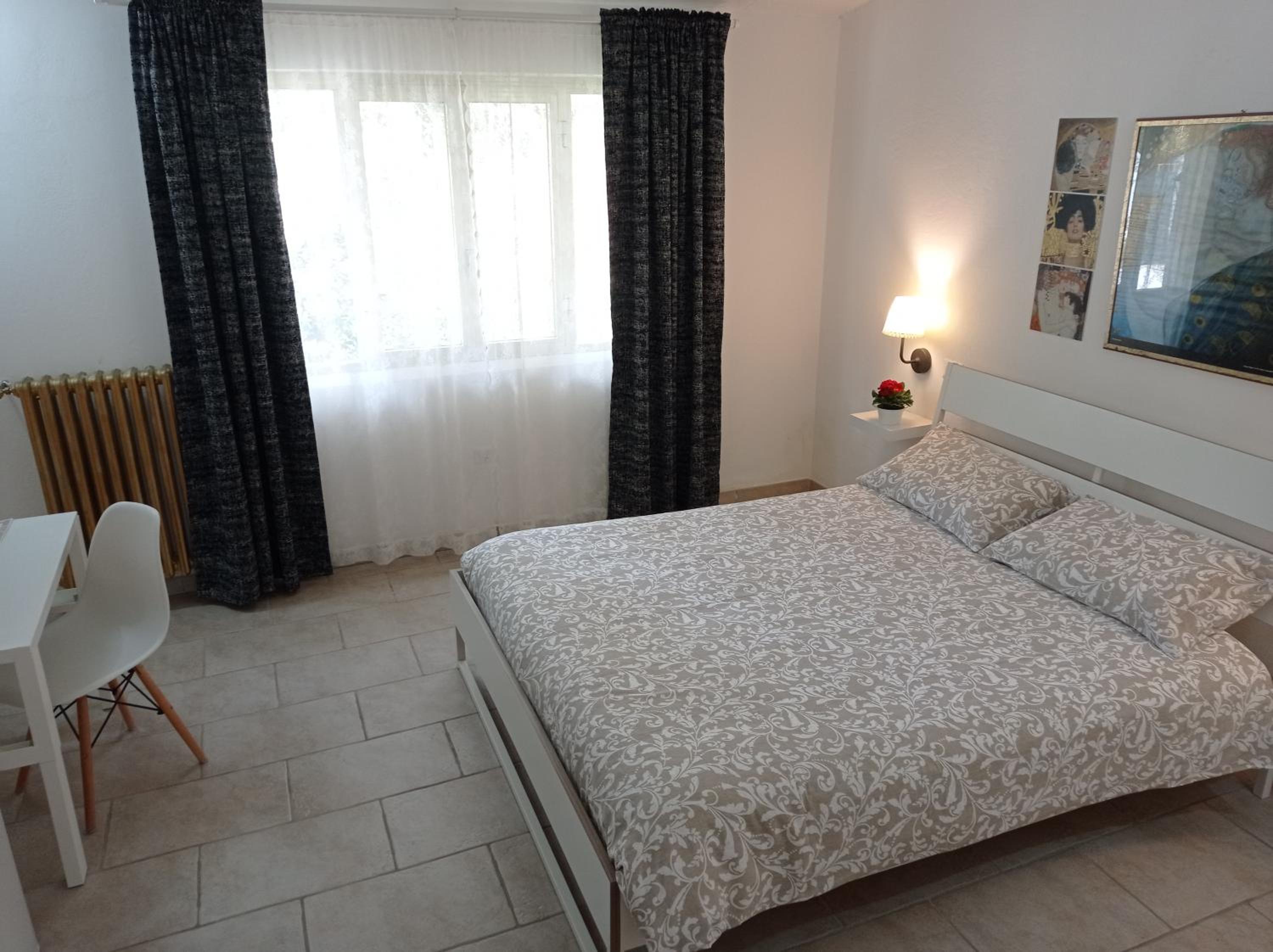 Standard Triple Room - Photo 16