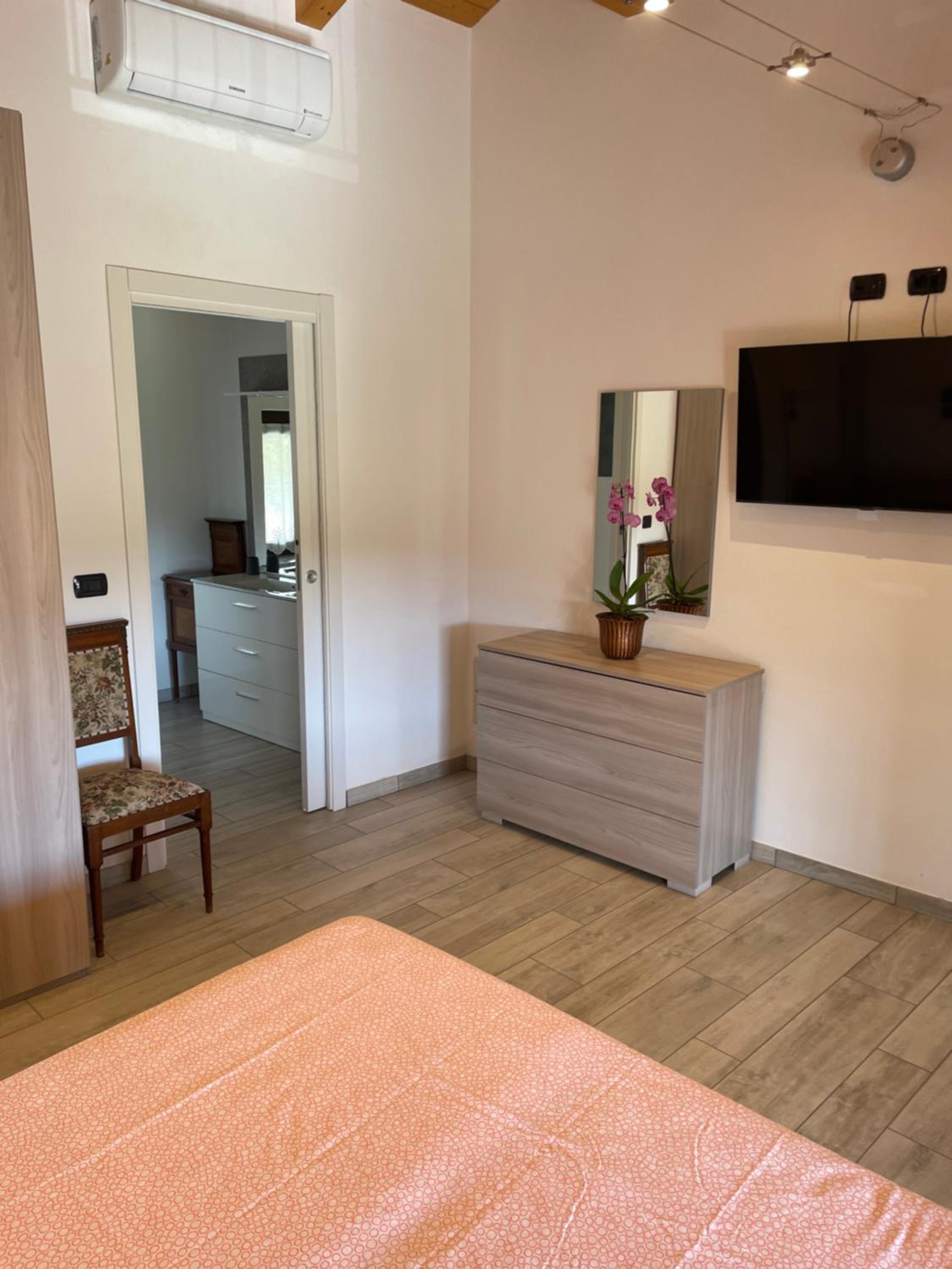 King Room with Balcony photo 2