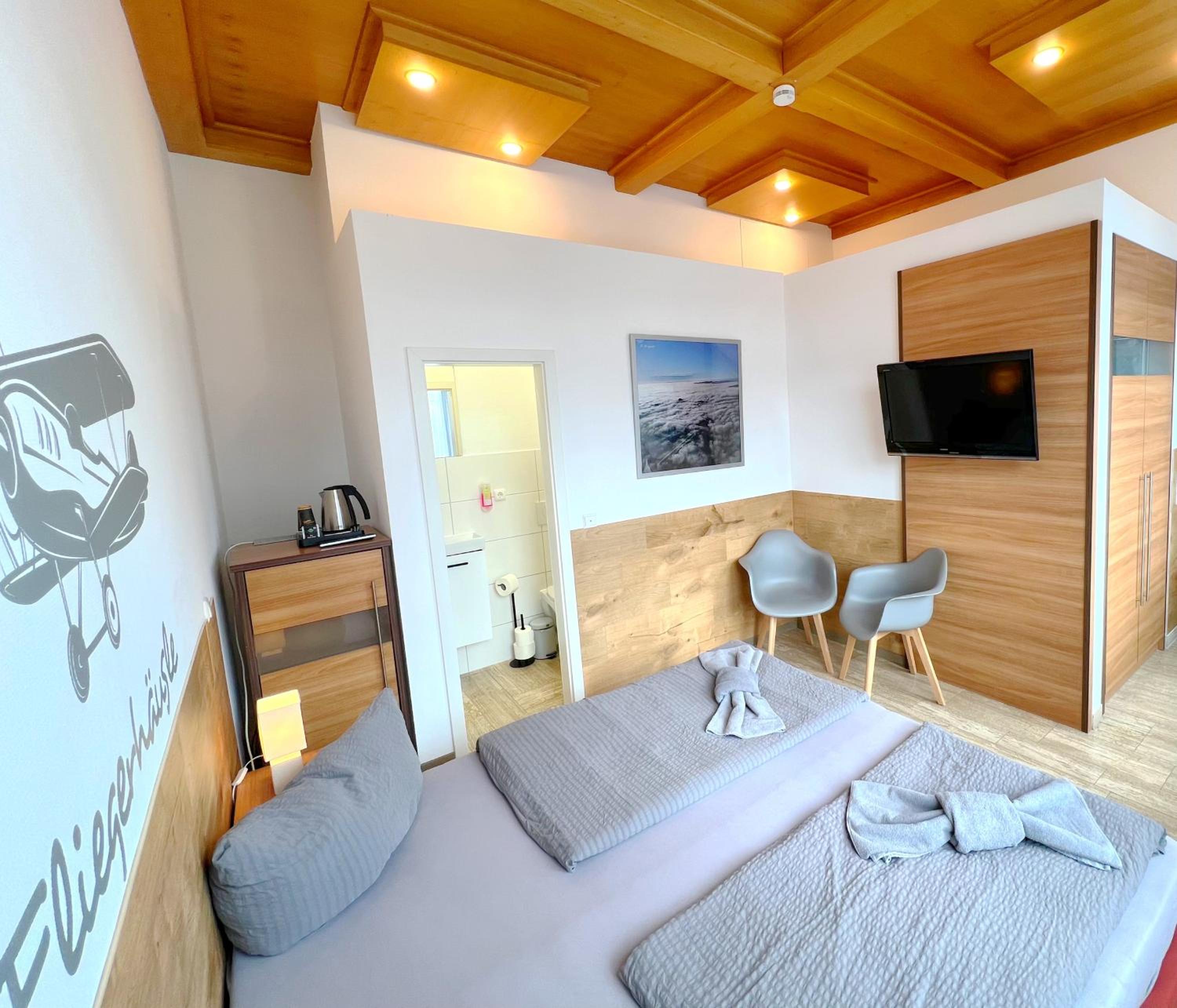 Double Room with extra bed and large Community terrace  - Photo 36