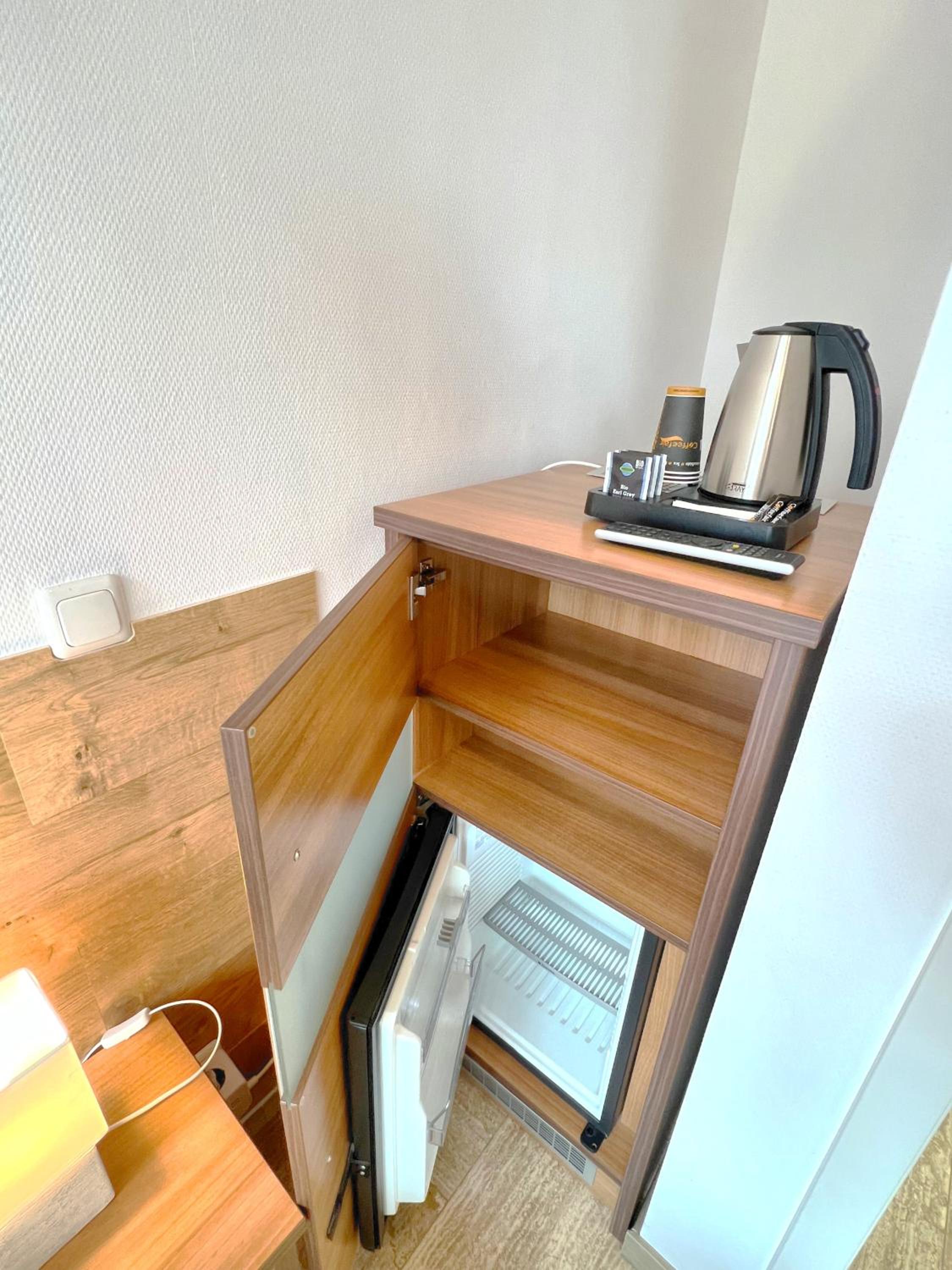 Double Room with extra bed and large Community terrace  - Photo 12
