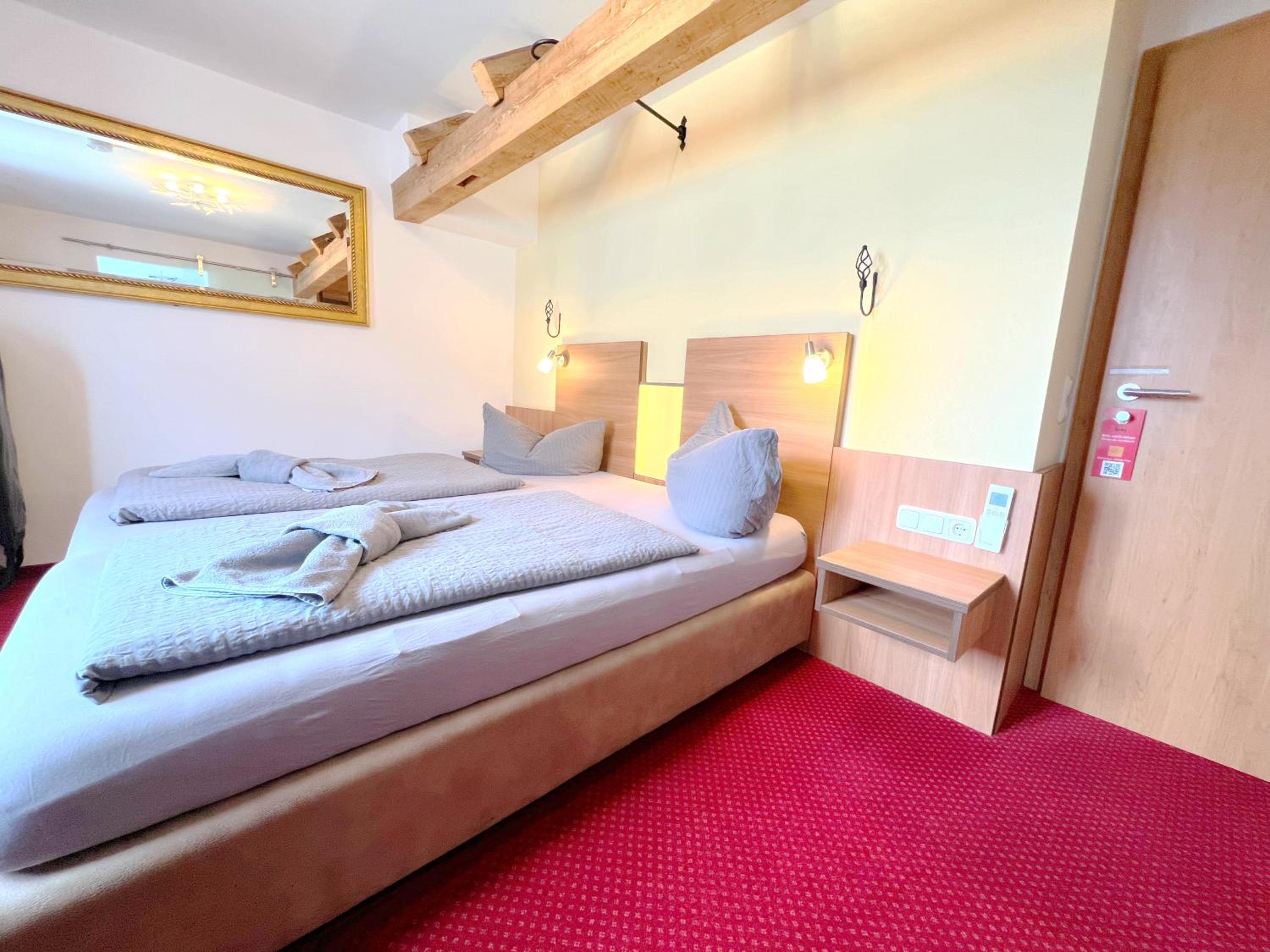 Double Room with extra bed and large Community terrace  - Photo 23