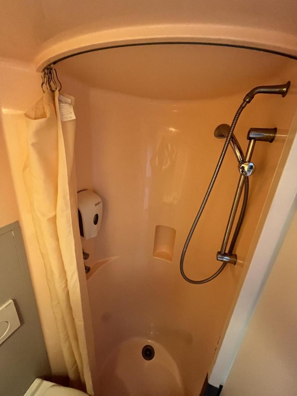 Double Room - Photo 4
