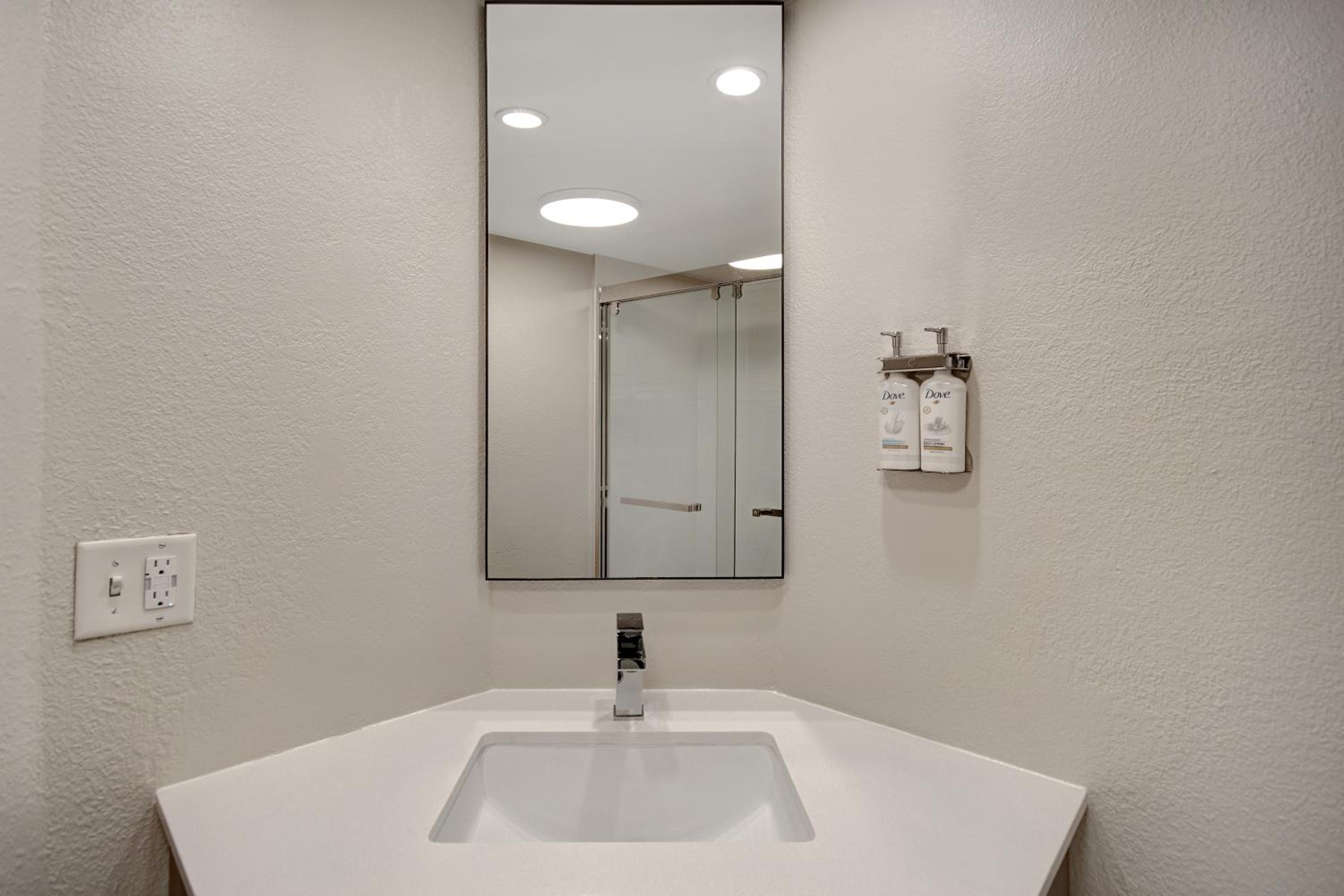 Standard Room - Photo 5