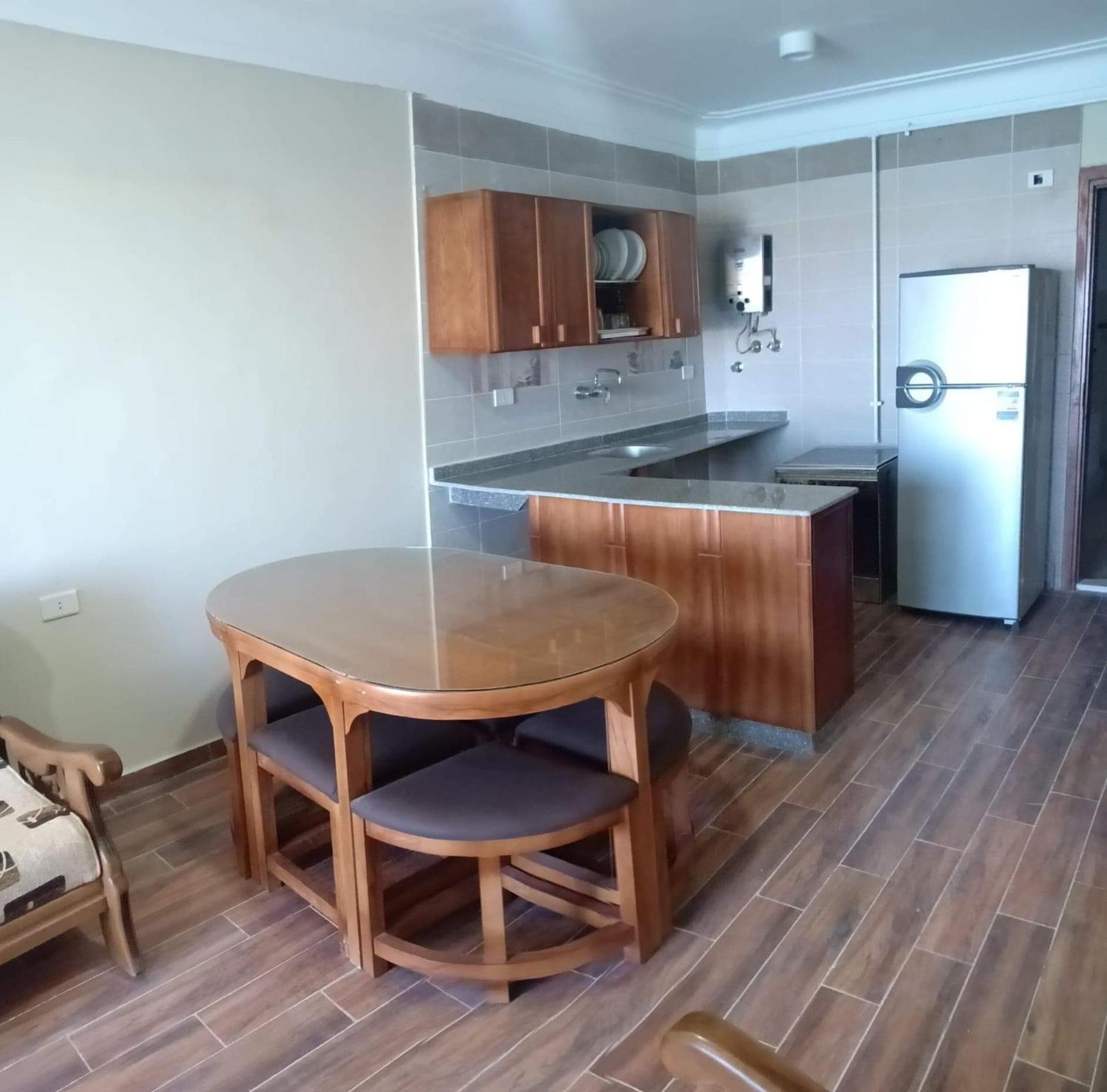 Three-Bedroom Apartment photo 2