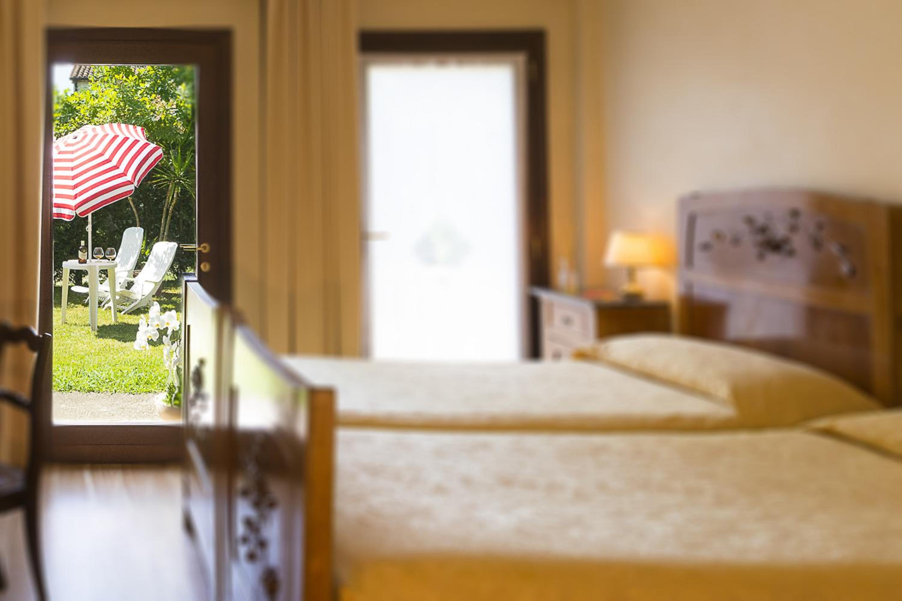 Superior Double Room - Photo 3