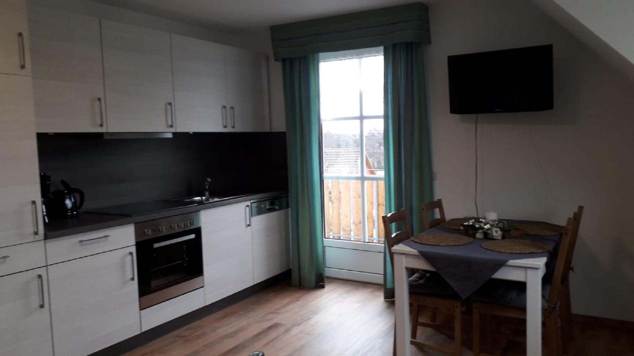 Apartment with Balcony photo 3