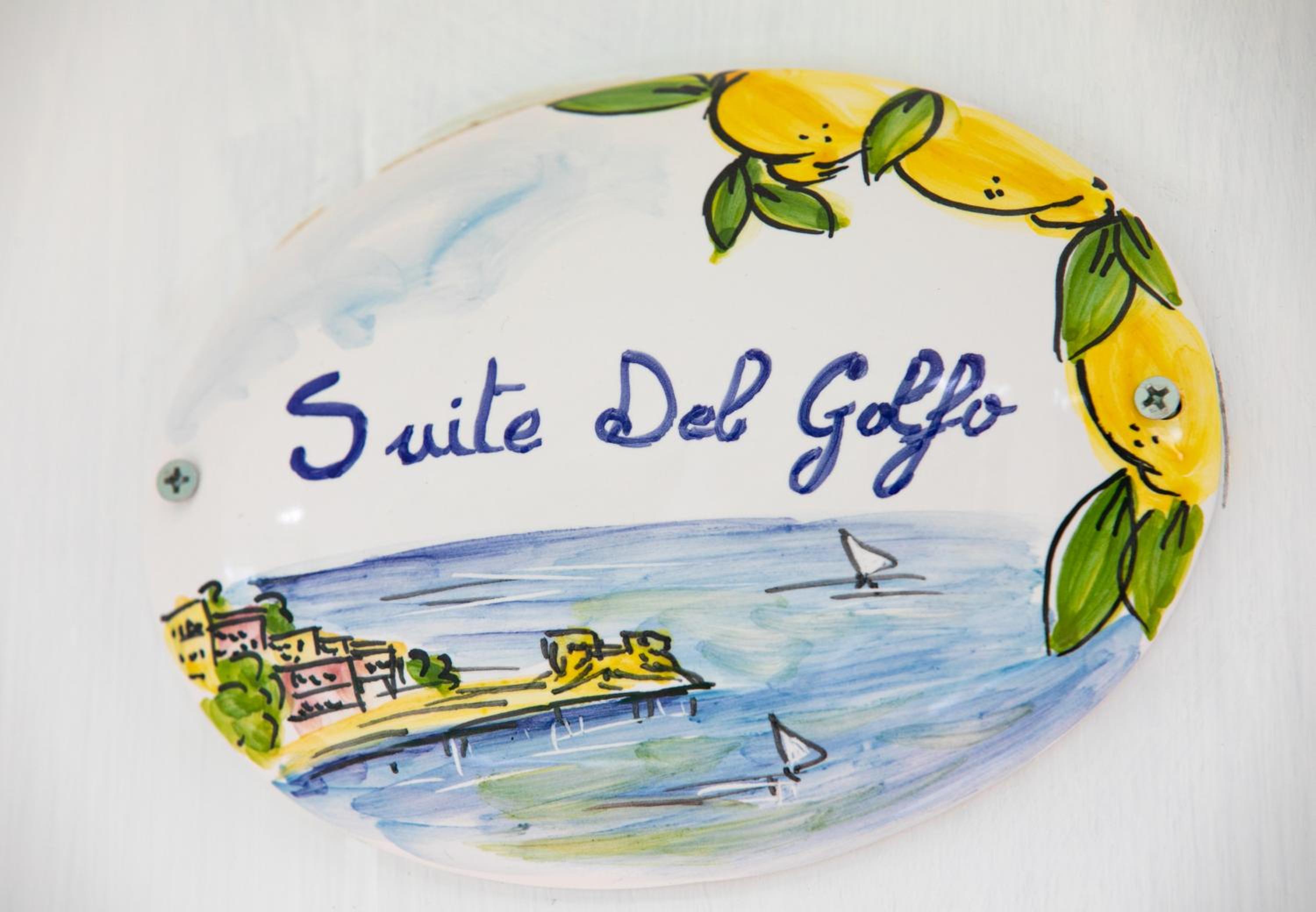 Suite - Photo 9