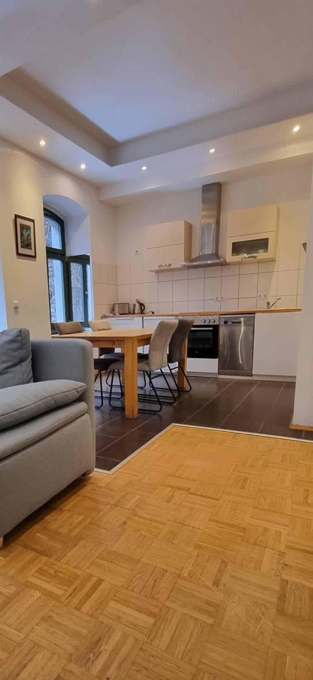 Apartment - Photo 2