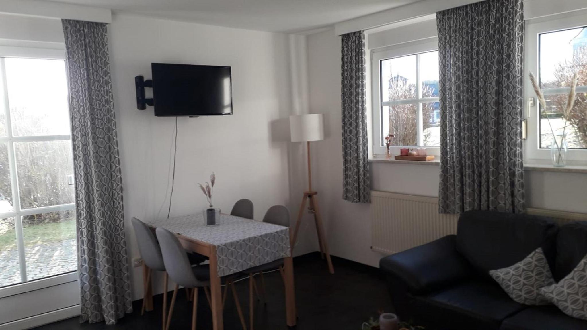 Apartment photo 2
